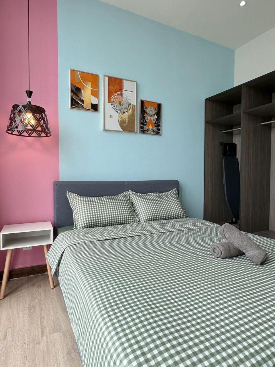urban sea view home 2bed studio photo 5