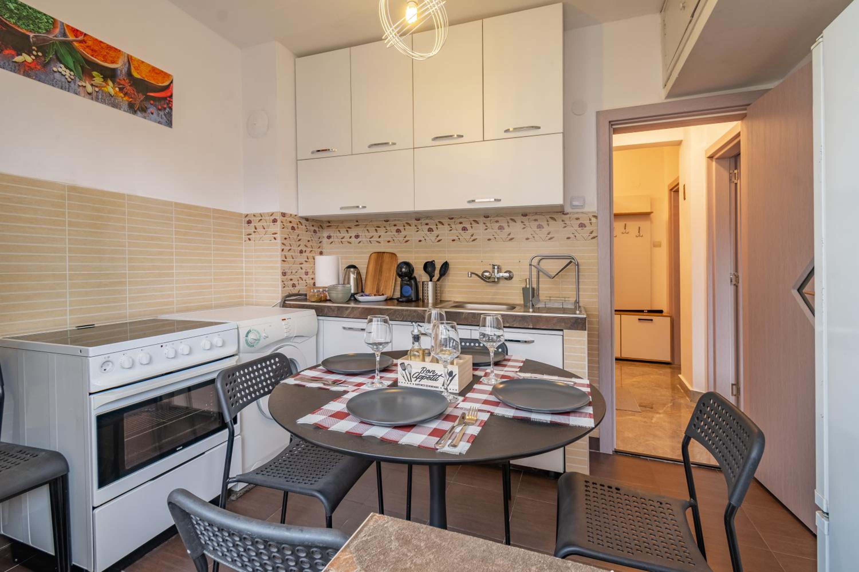 Vivid Condo by NDK and Vitosha Blvd with Free Secured Parking and AC