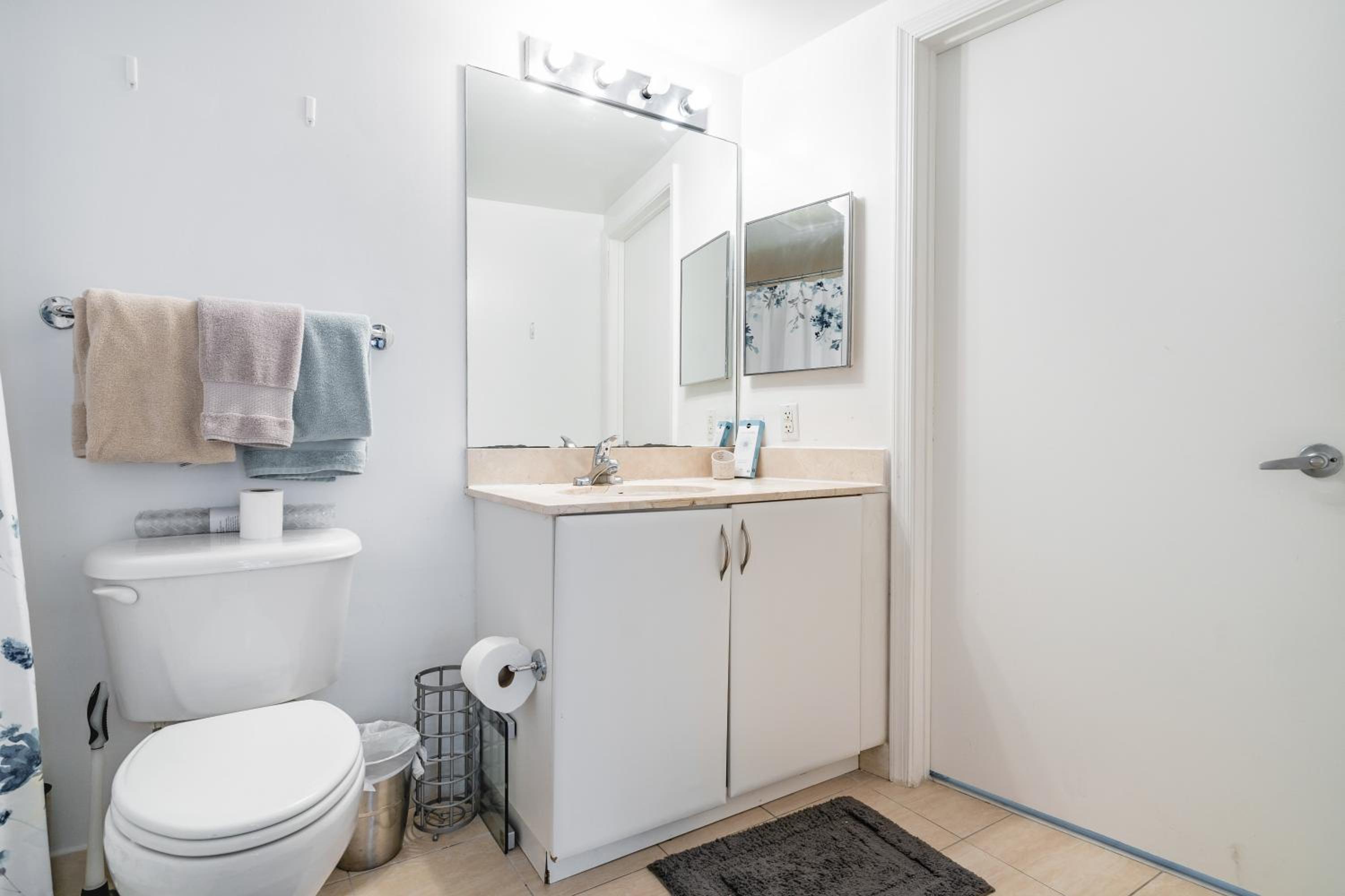 1 Br Opera Tower - Edgewater
