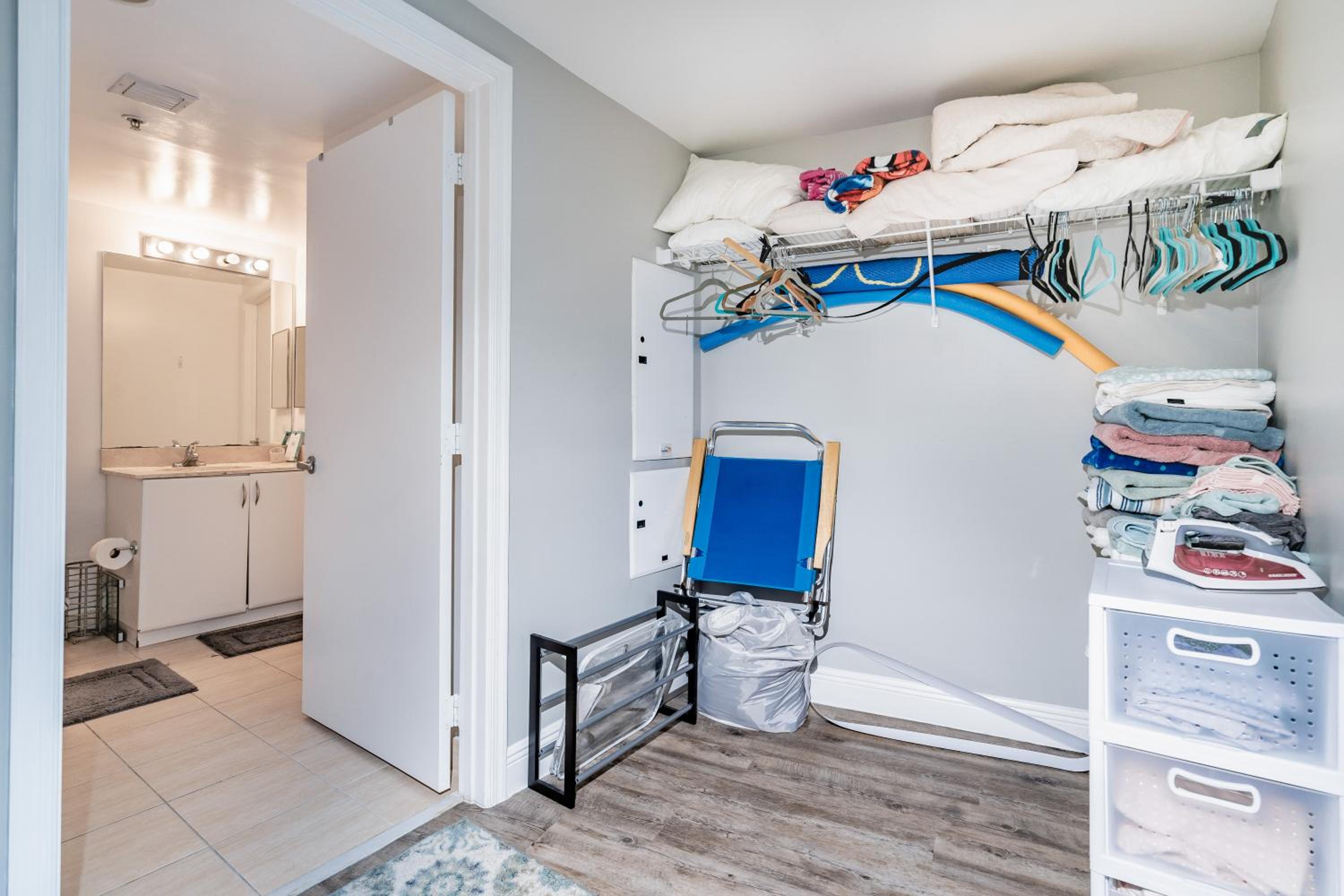 1 Br Opera Tower - Edgewater