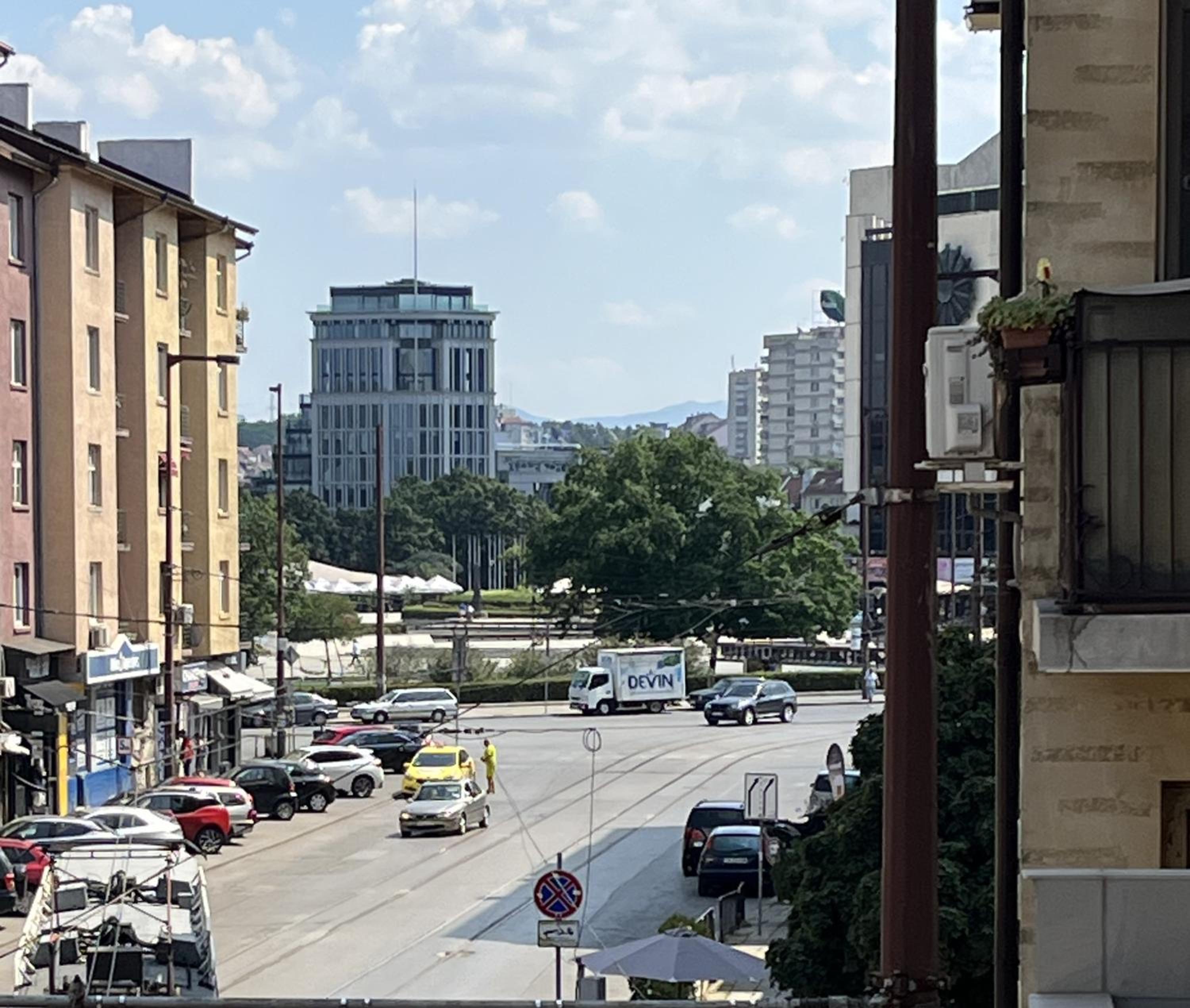Vivid Condo by NDK and Vitosha Blvd with Free Secured Parking and AC