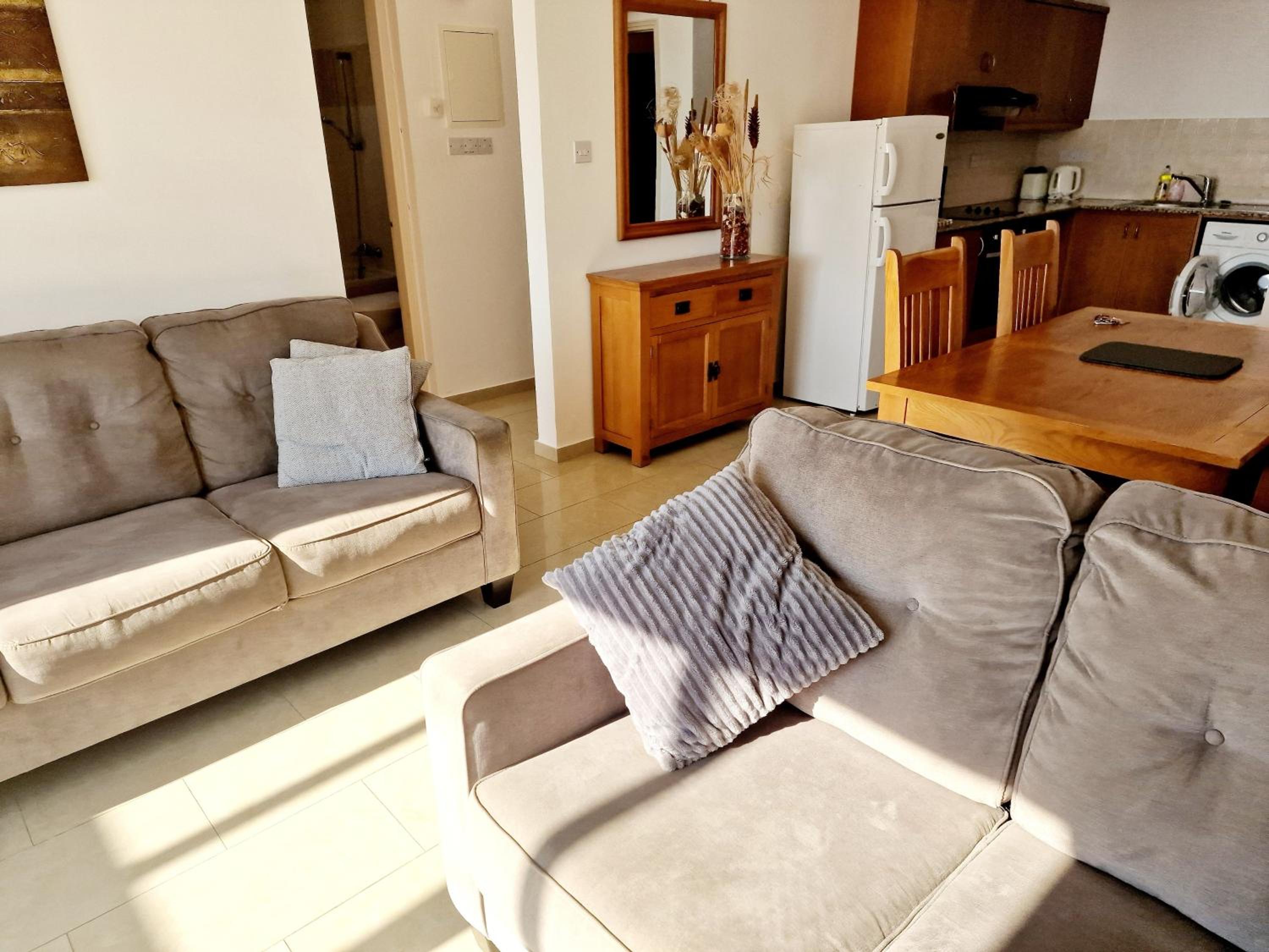 Top floor 2 bedroom apartment E101, 3 pools, sea view, FREE WIFI view 5