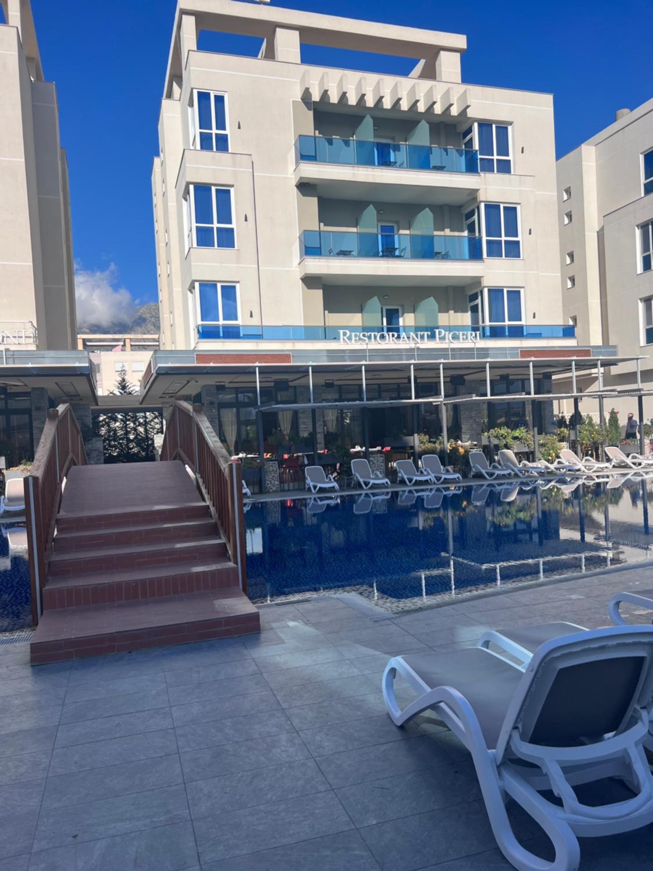 Tirana Resort