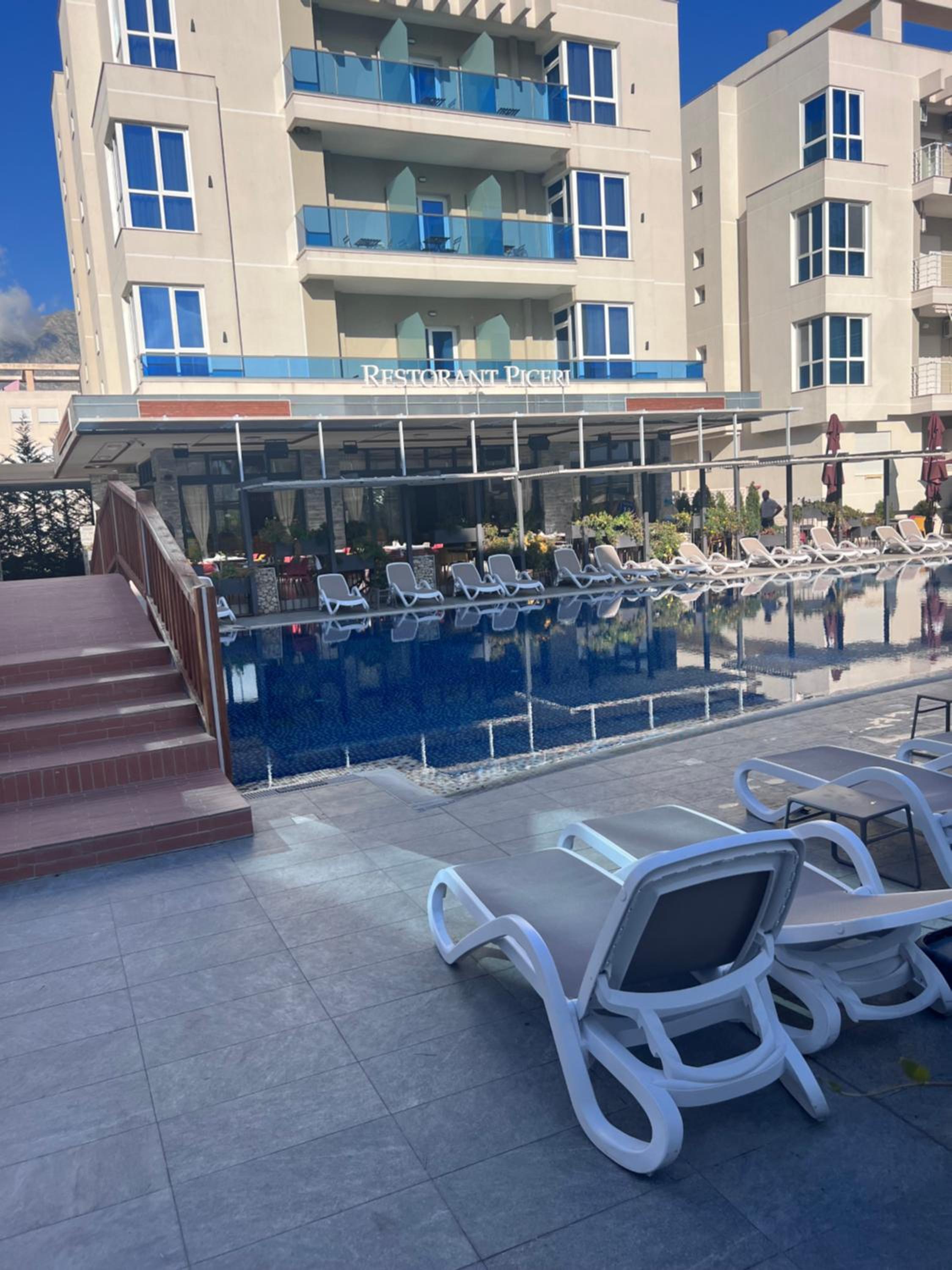 Tirana Resort