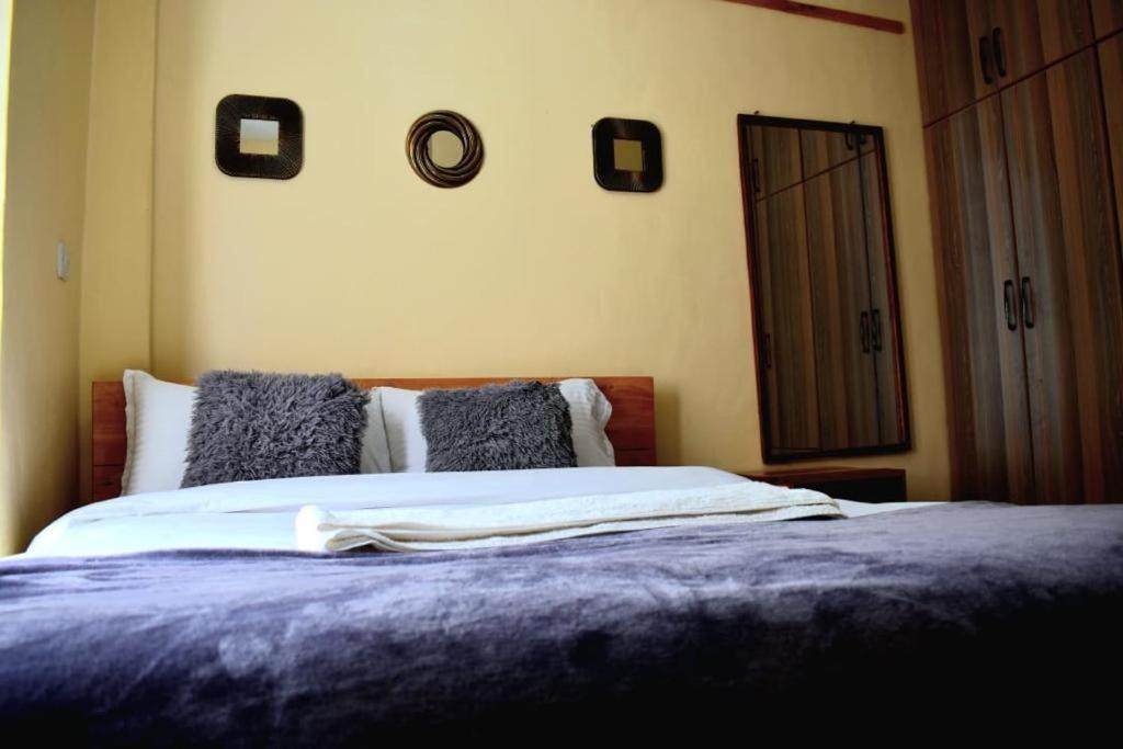 Xellent Suites- Mugi house