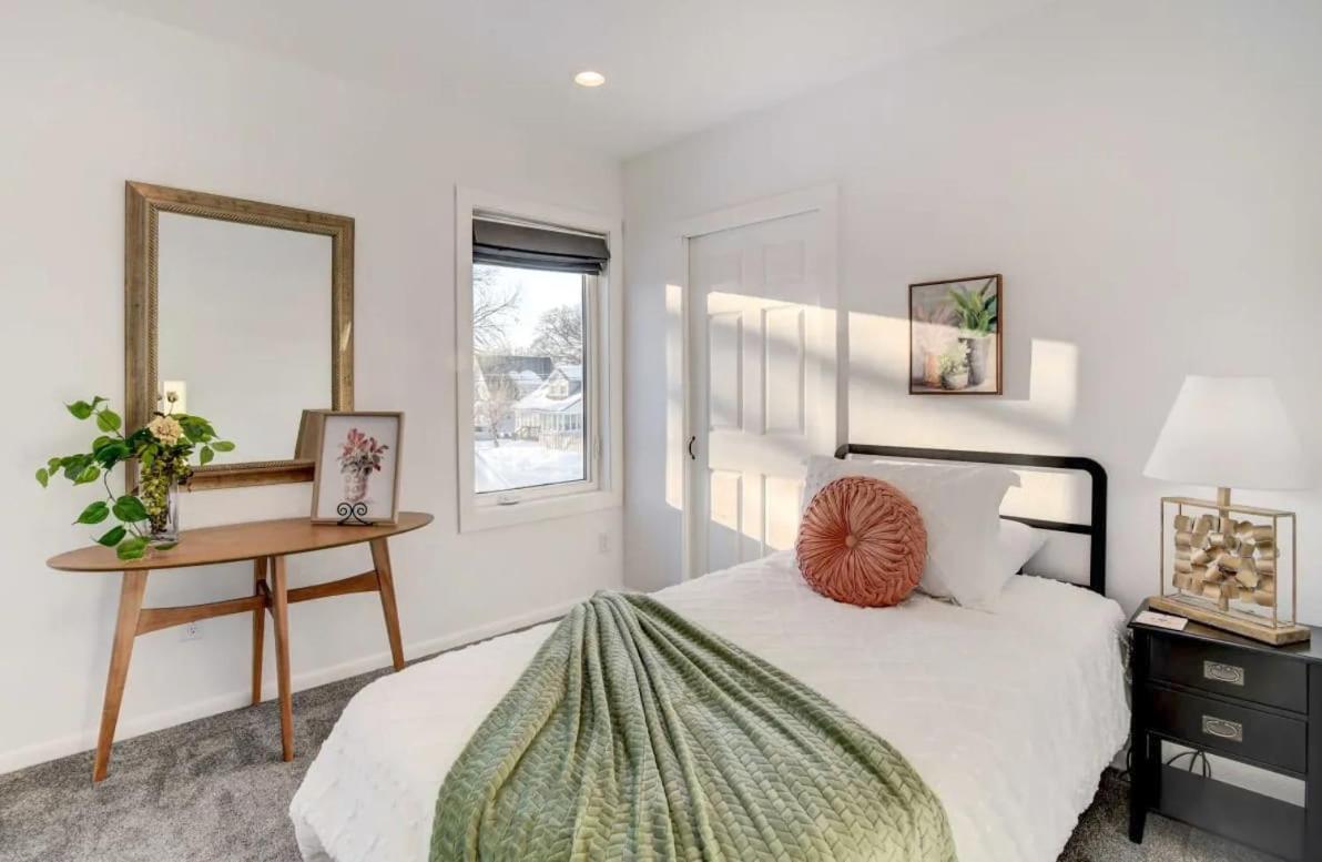 Moorhead Home Rental Near Downtown Fargo