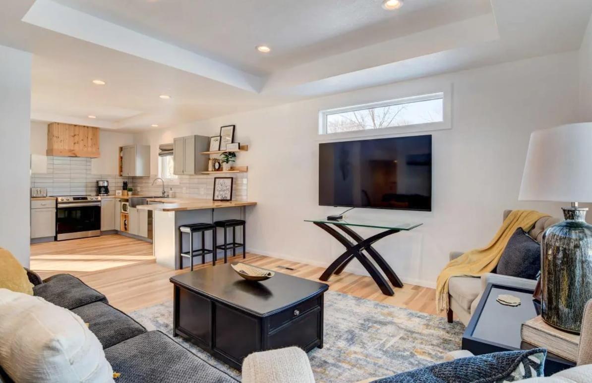 Moorhead Home Rental Near Downtown Fargo