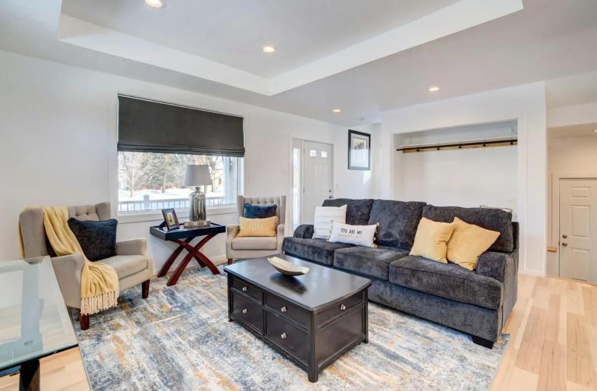 Moorhead Home Rental Near Downtown Fargo
