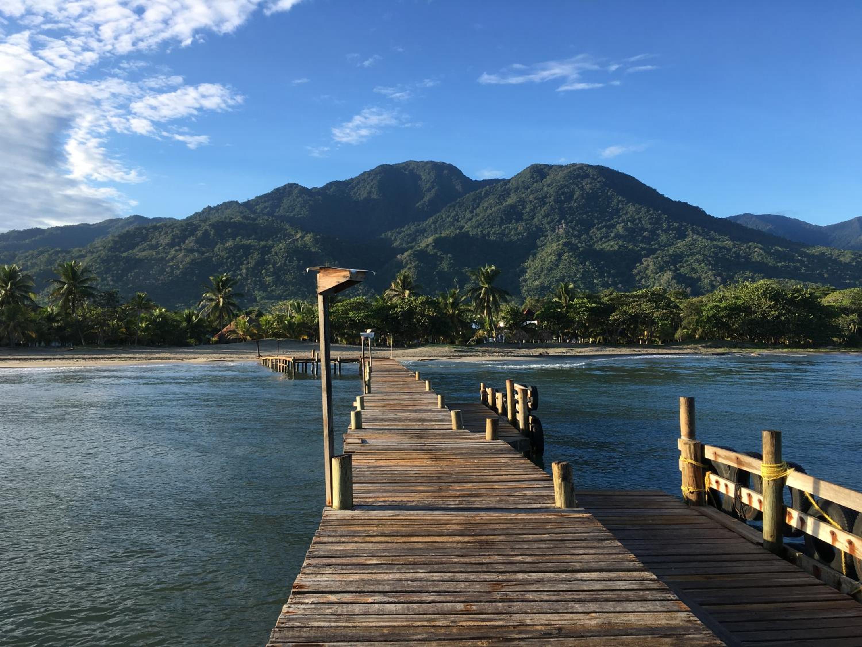 Z45 Roma, Honduras view 5