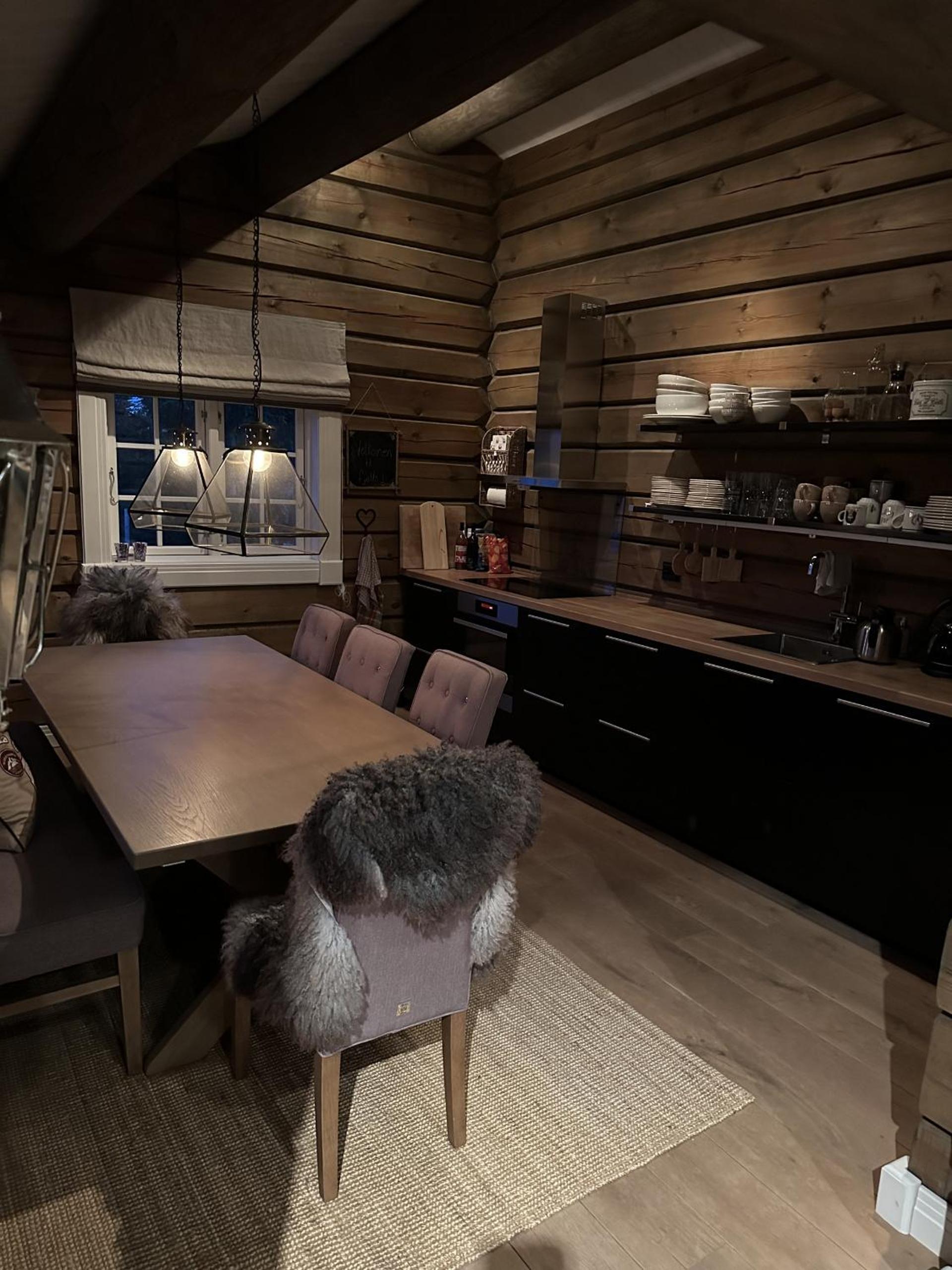 Photo 33