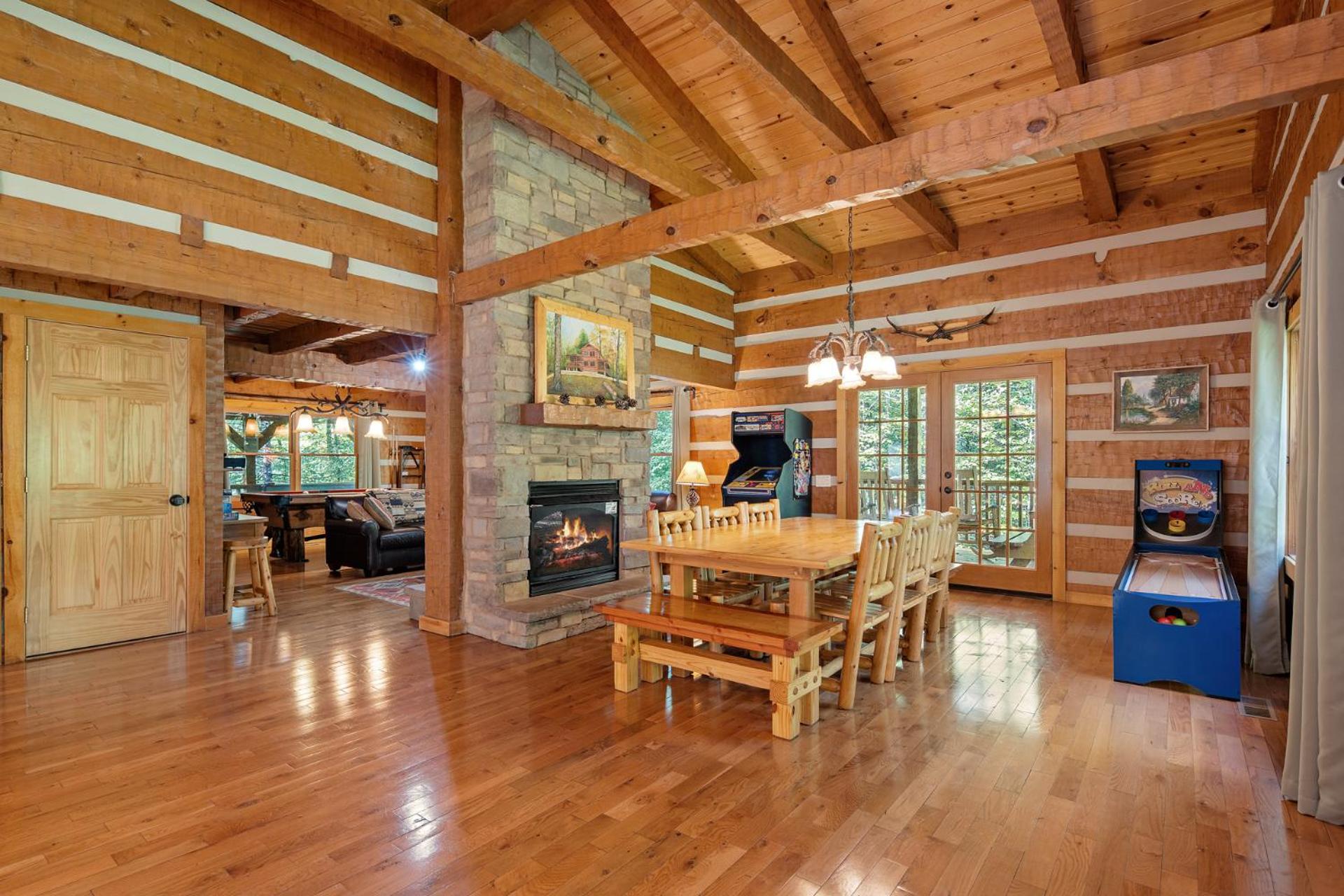 Appalachian Escape - Private - Secluded -3 acres -Hot tub -Fire pit -Games view 5