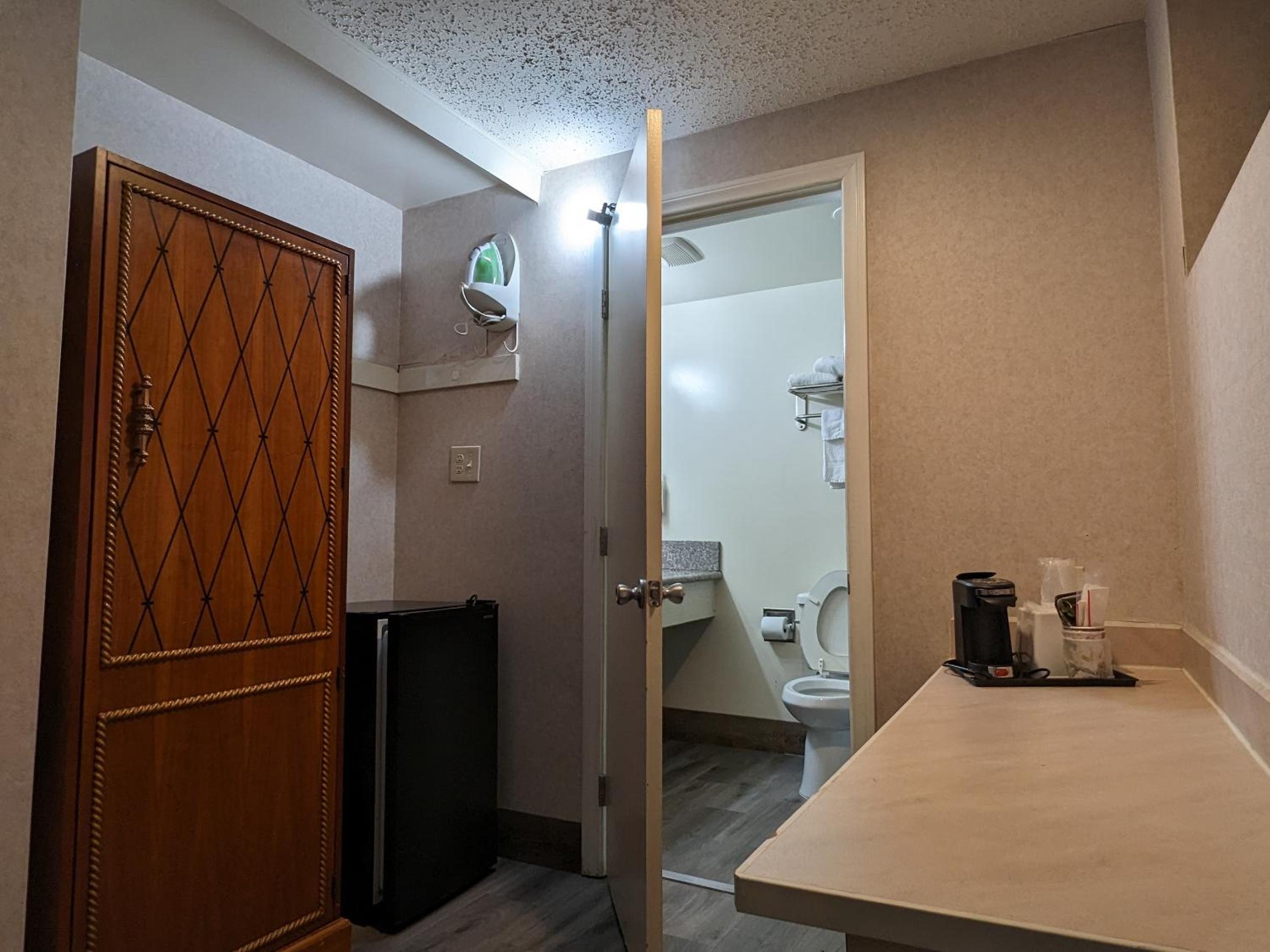 Valley Inn - Property Image 82
