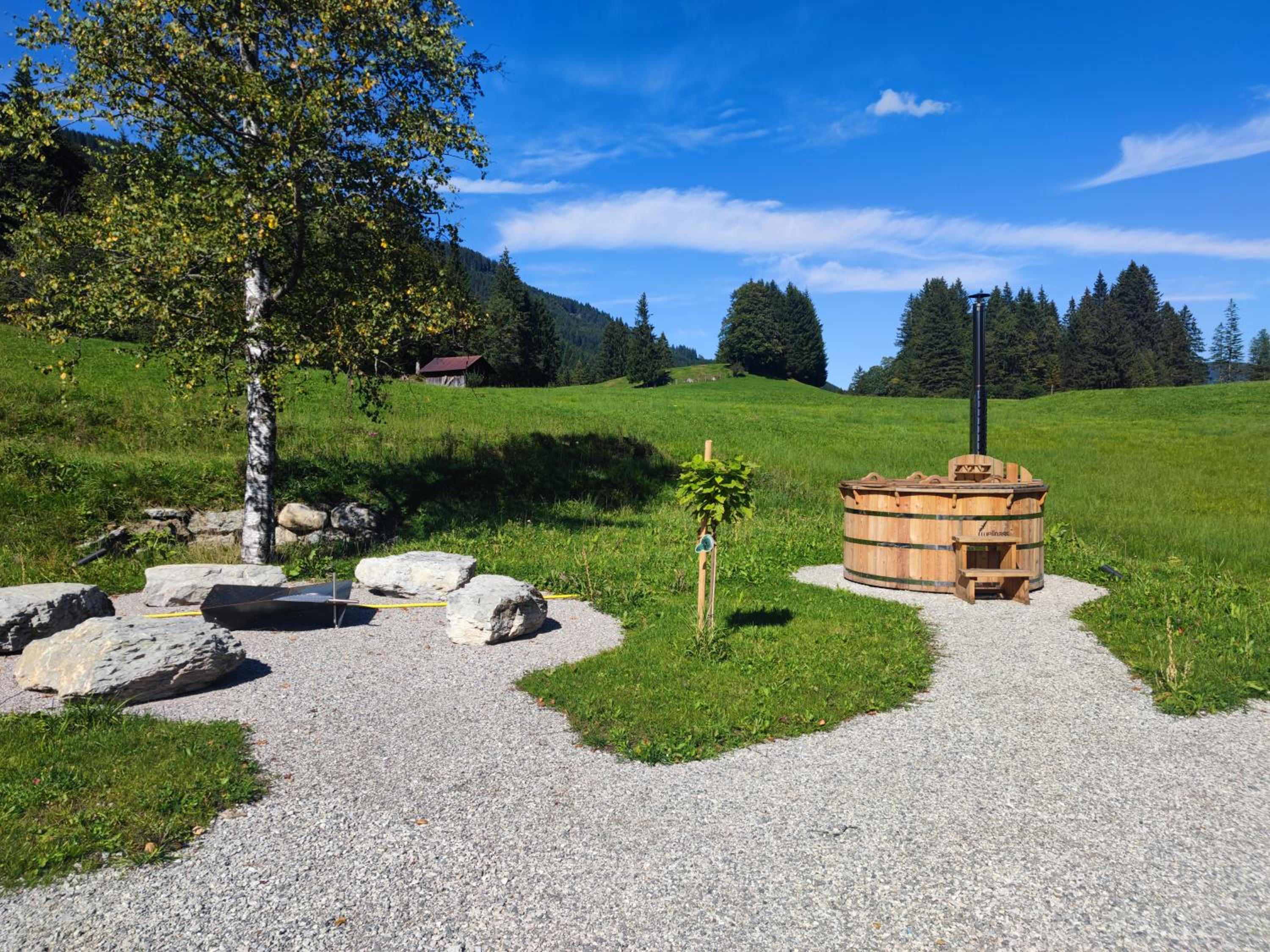 Idyllische Gruppenunterkunft für bis zu 20 Personen - Zum Hüttenklaus