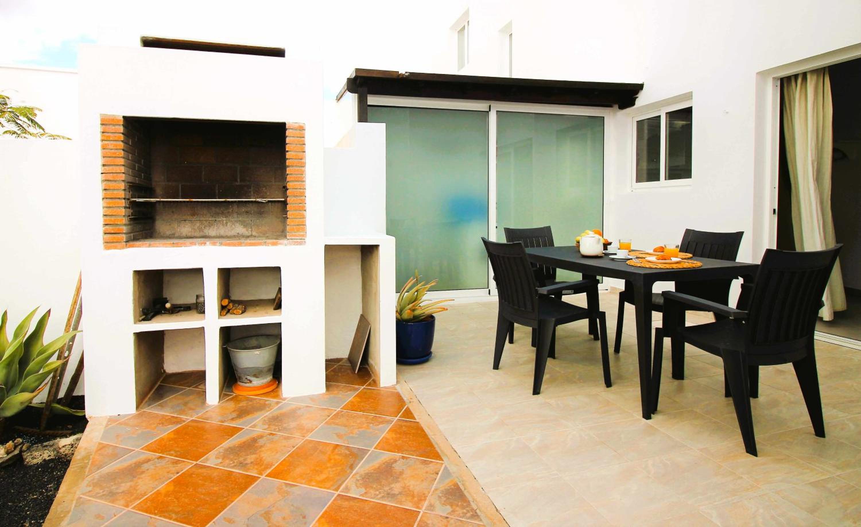 Casa Tabaiba con jardín y barbacoa