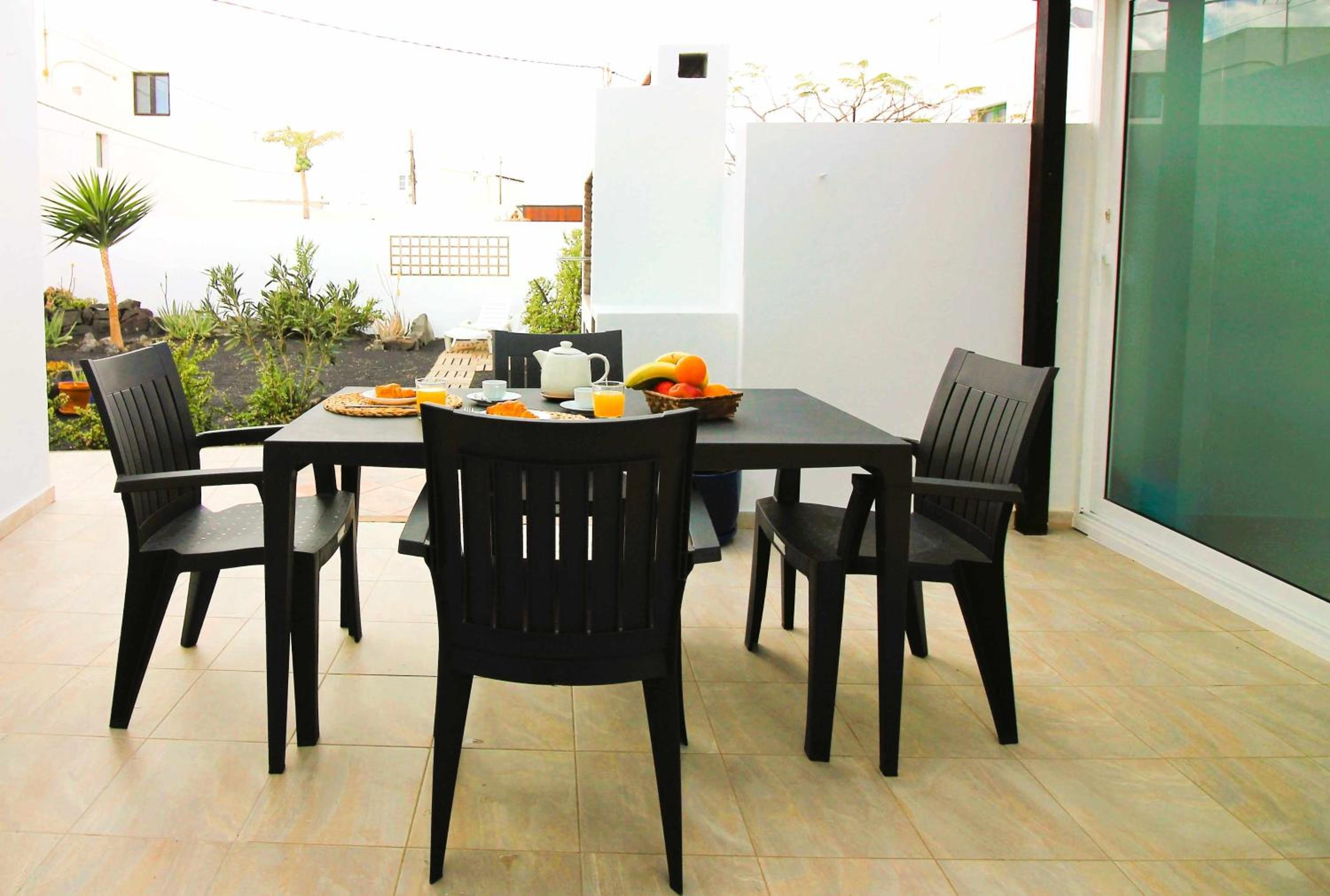 Casa Tabaiba con jardín y barbacoa