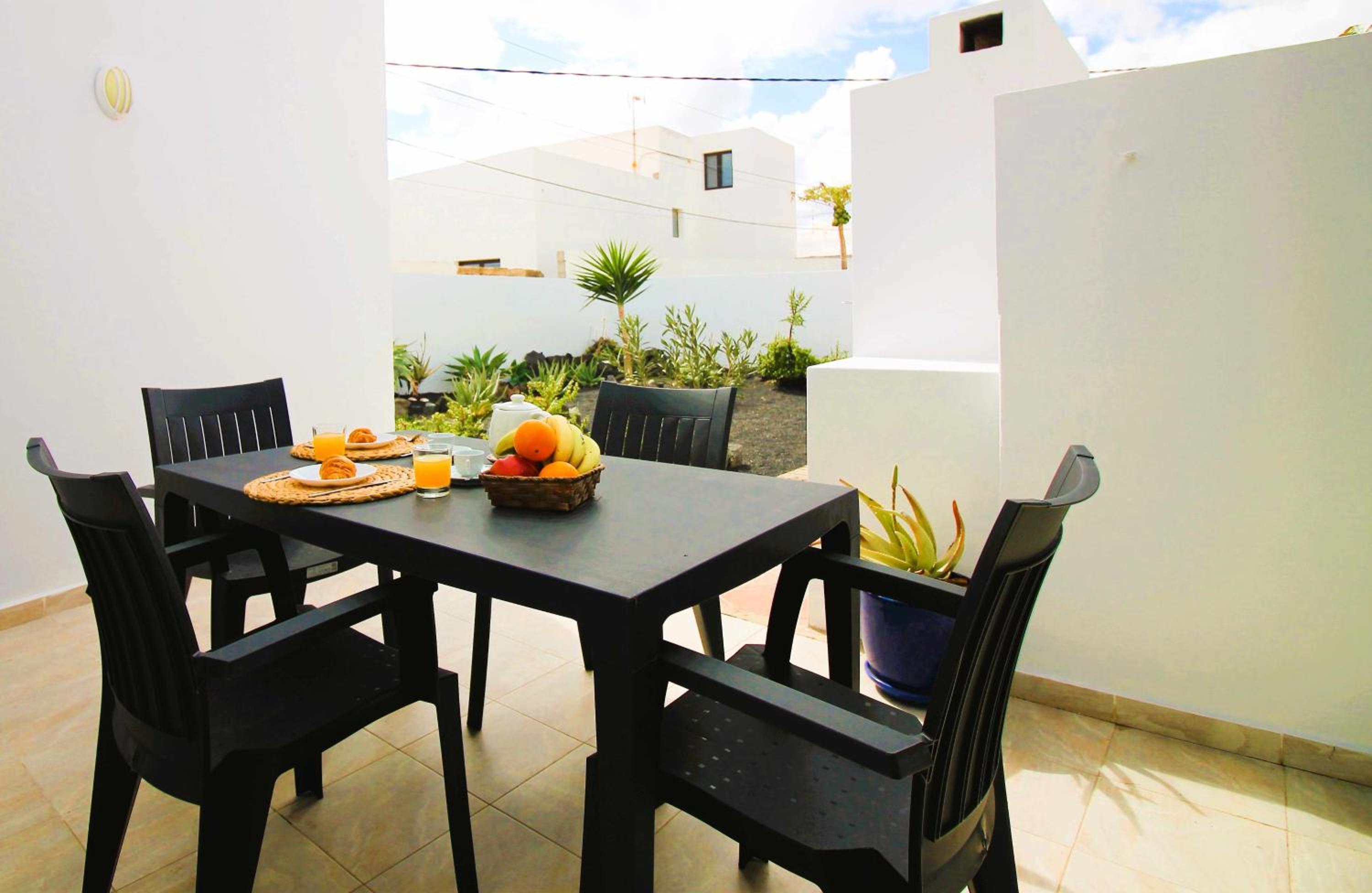 Casa Tabaiba con jardín y barbacoa