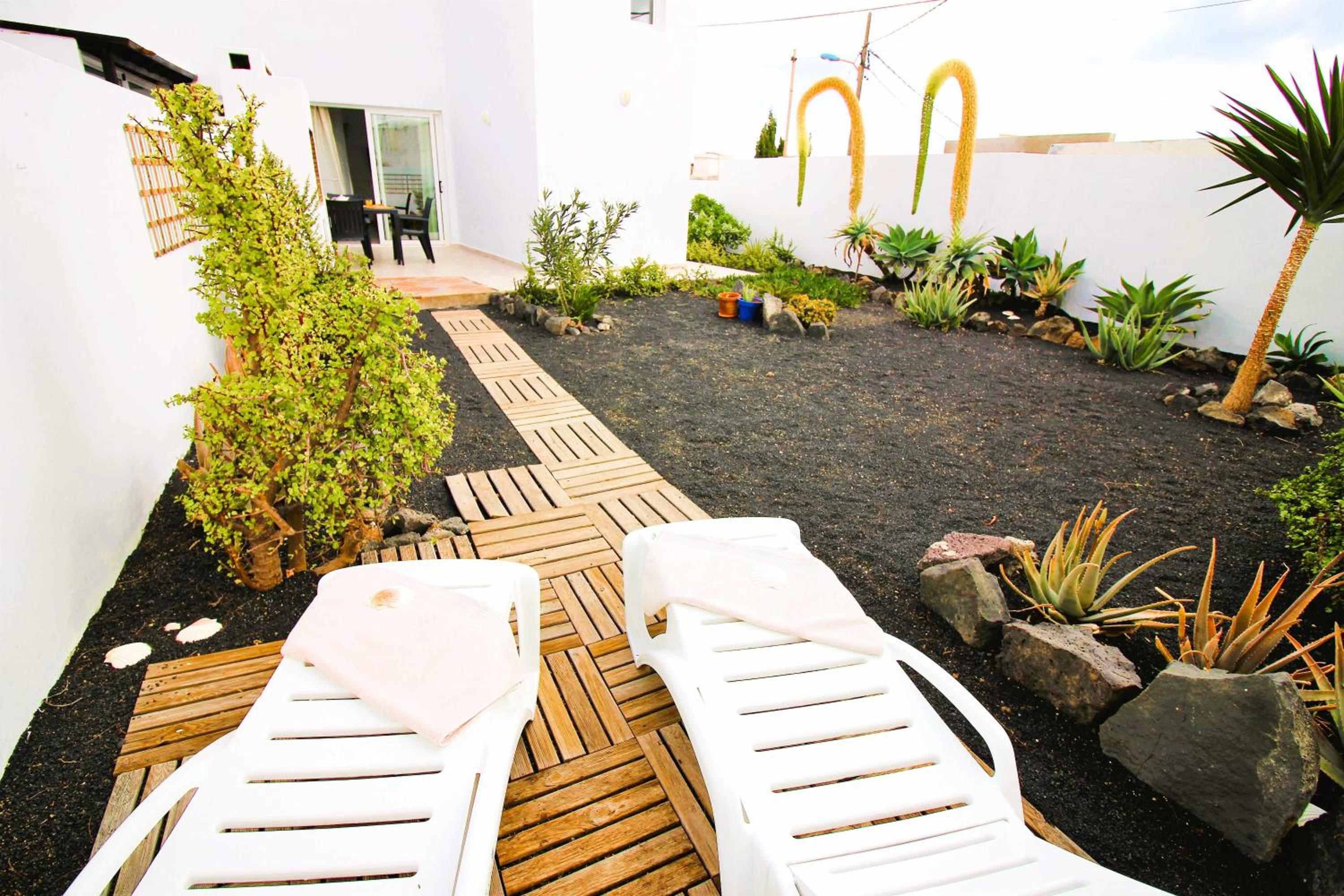 Casa Tabaiba con jardín y barbacoa