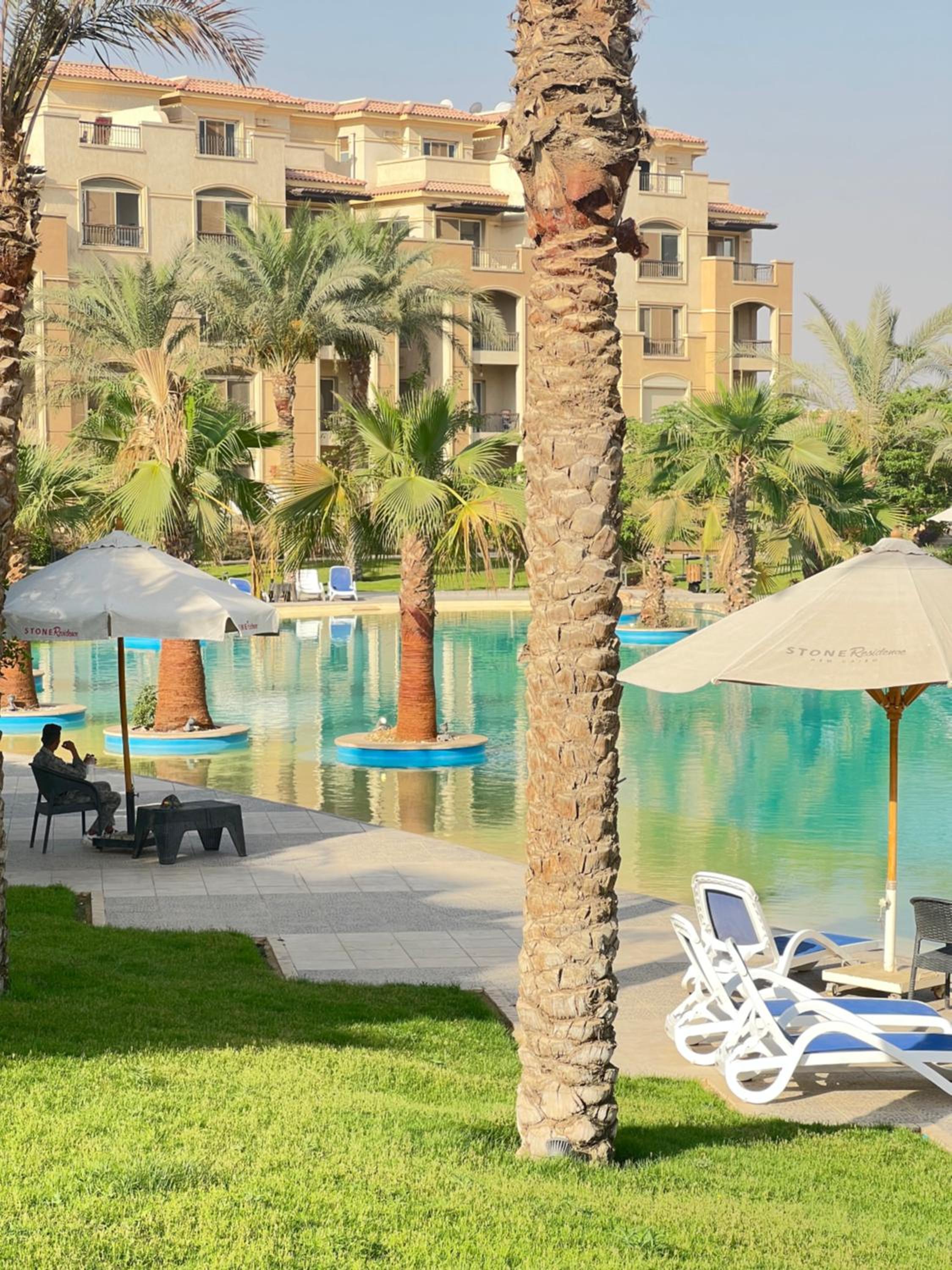 Ultra Luxury 3BR with Pools ,Sports ,Dining in Gated compound, Close to all sites
