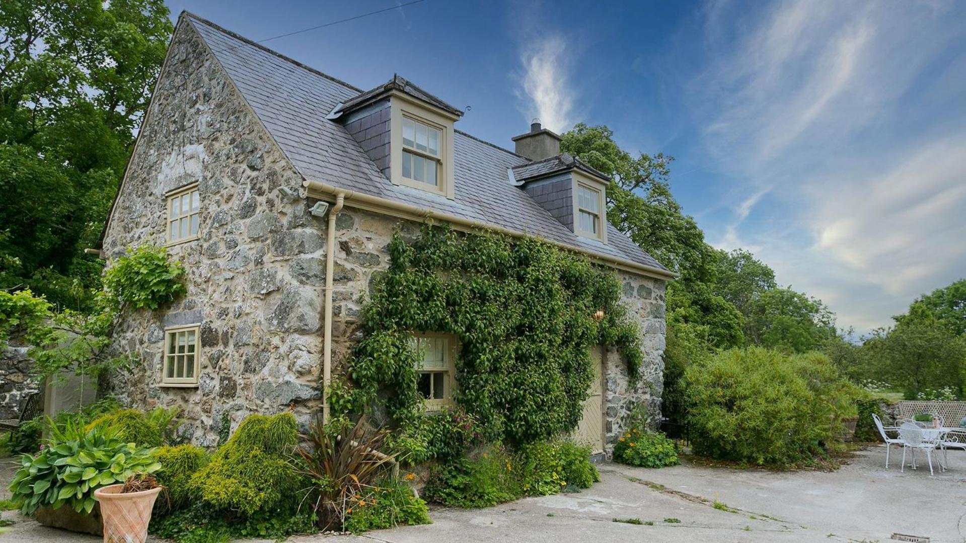 Ty Fry Estate