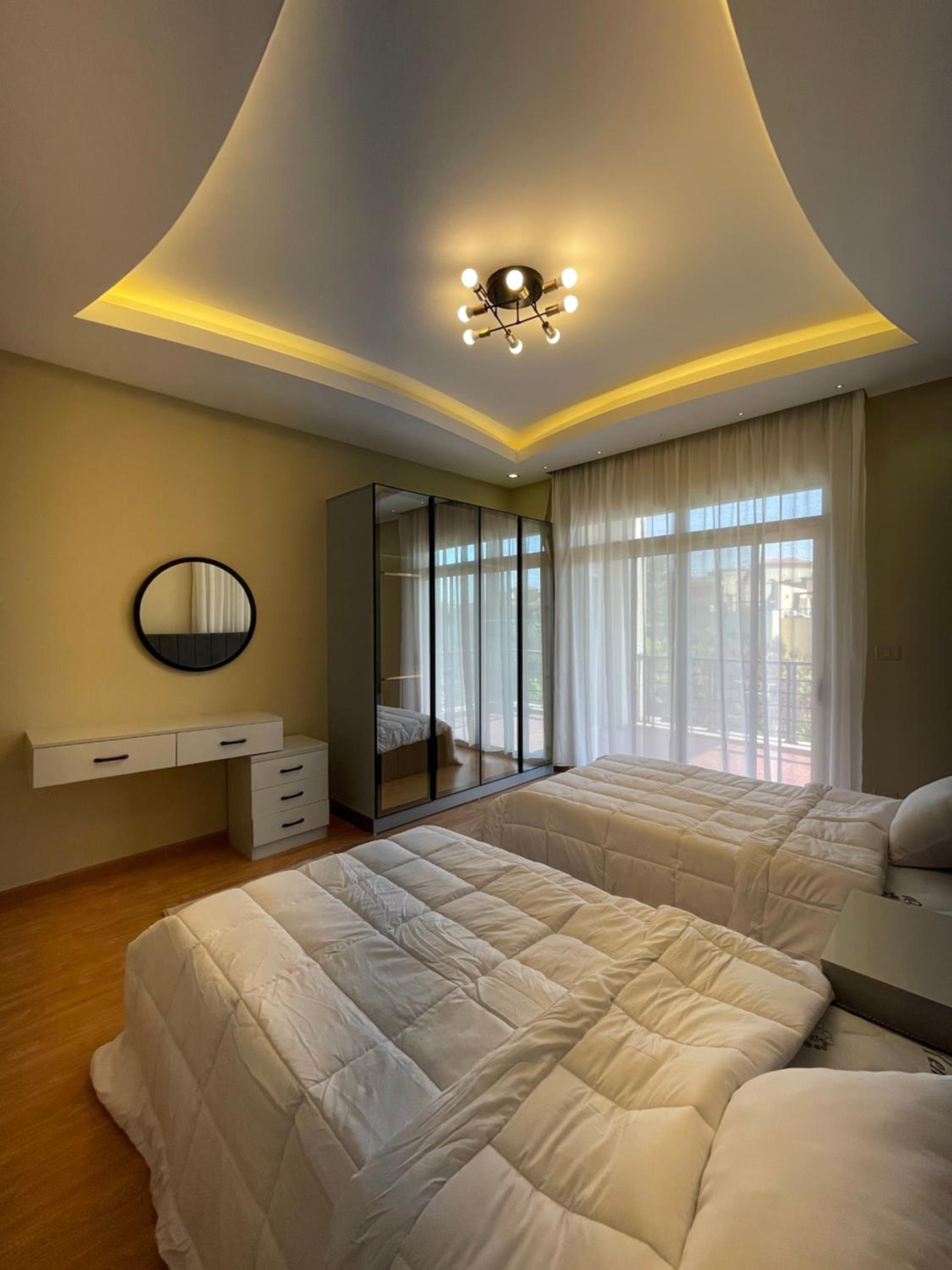 Beverley Hills luxury Villa G102 view 2