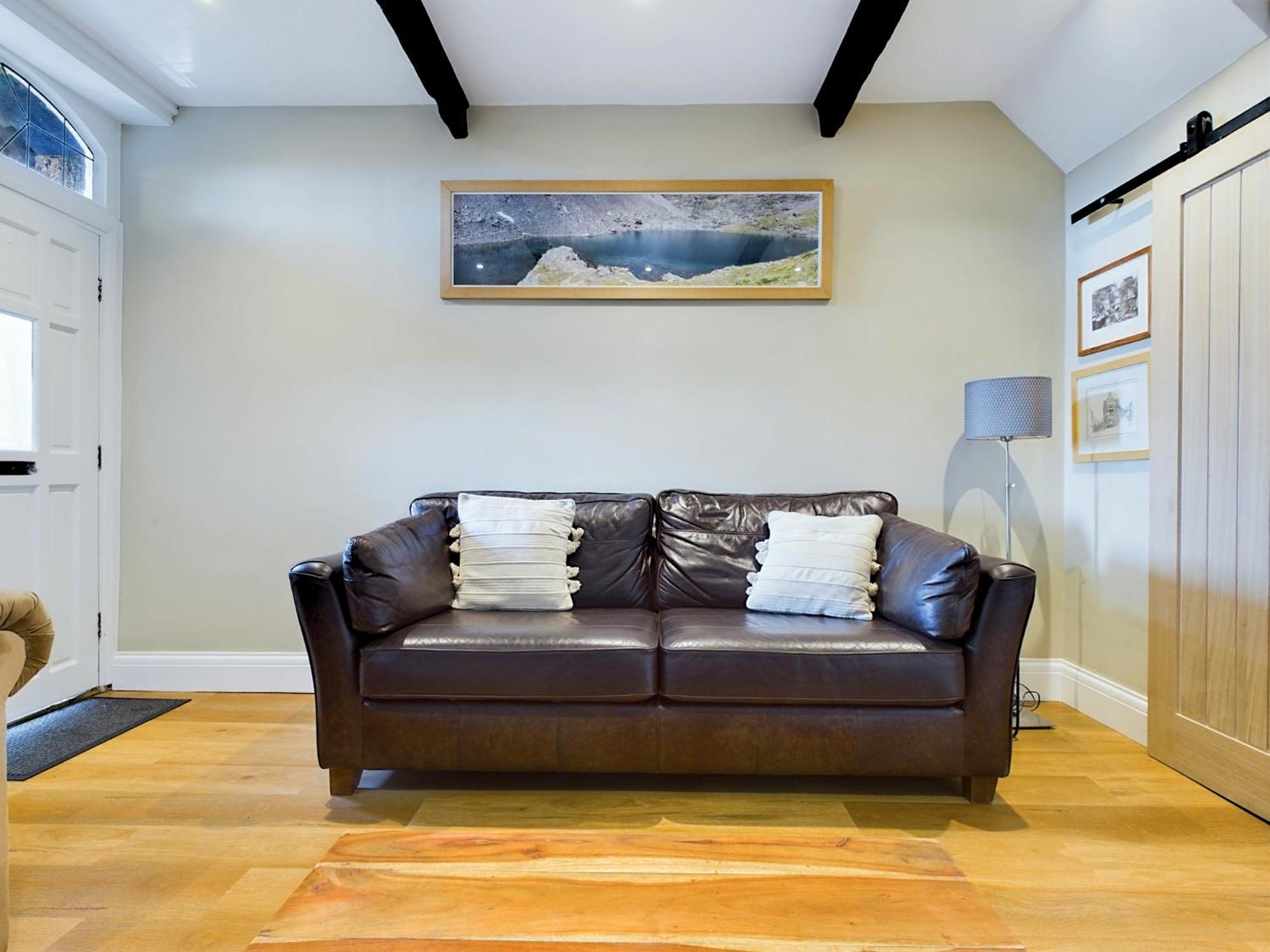 Stoneswood Cottage & Garden, Delph, Saddleworth view 3