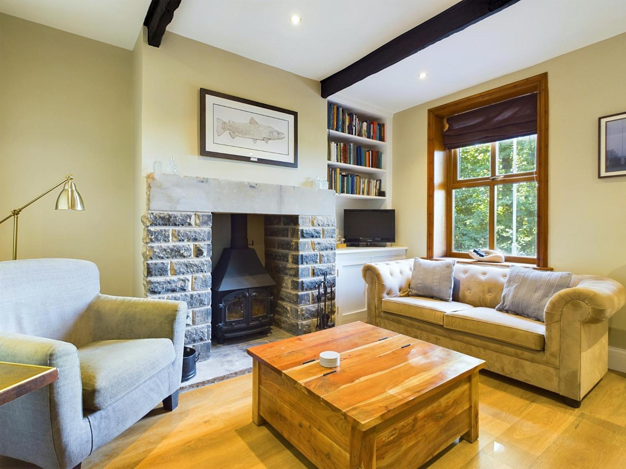 Stoneswood Cottage & Garden, Delph, Saddleworth view 5