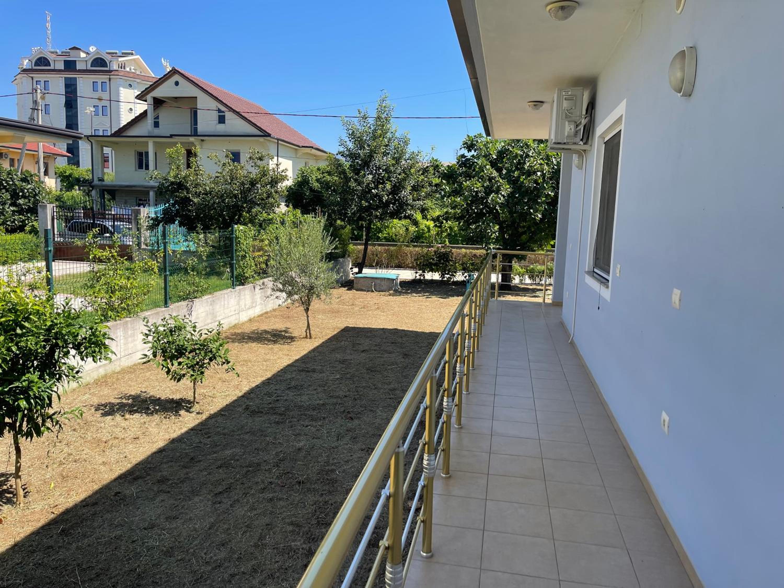 SHTEPIA E ADIT