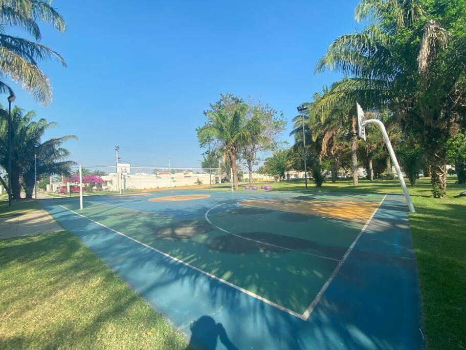 Hermosa casa en cond. privado