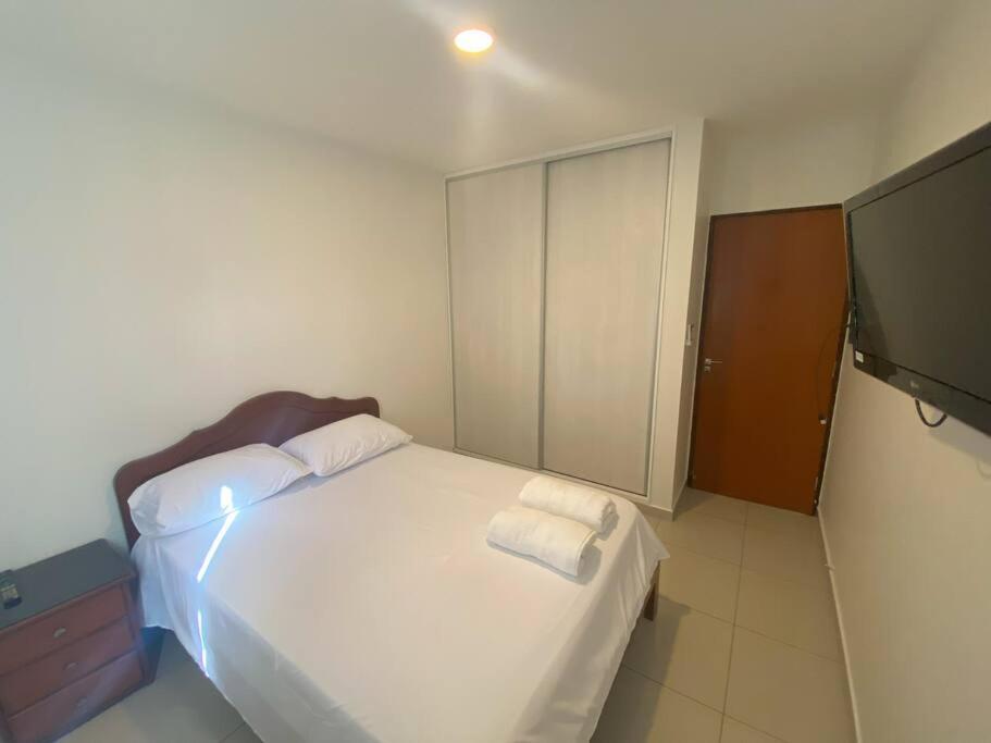 Hermosa casa en cond. privado