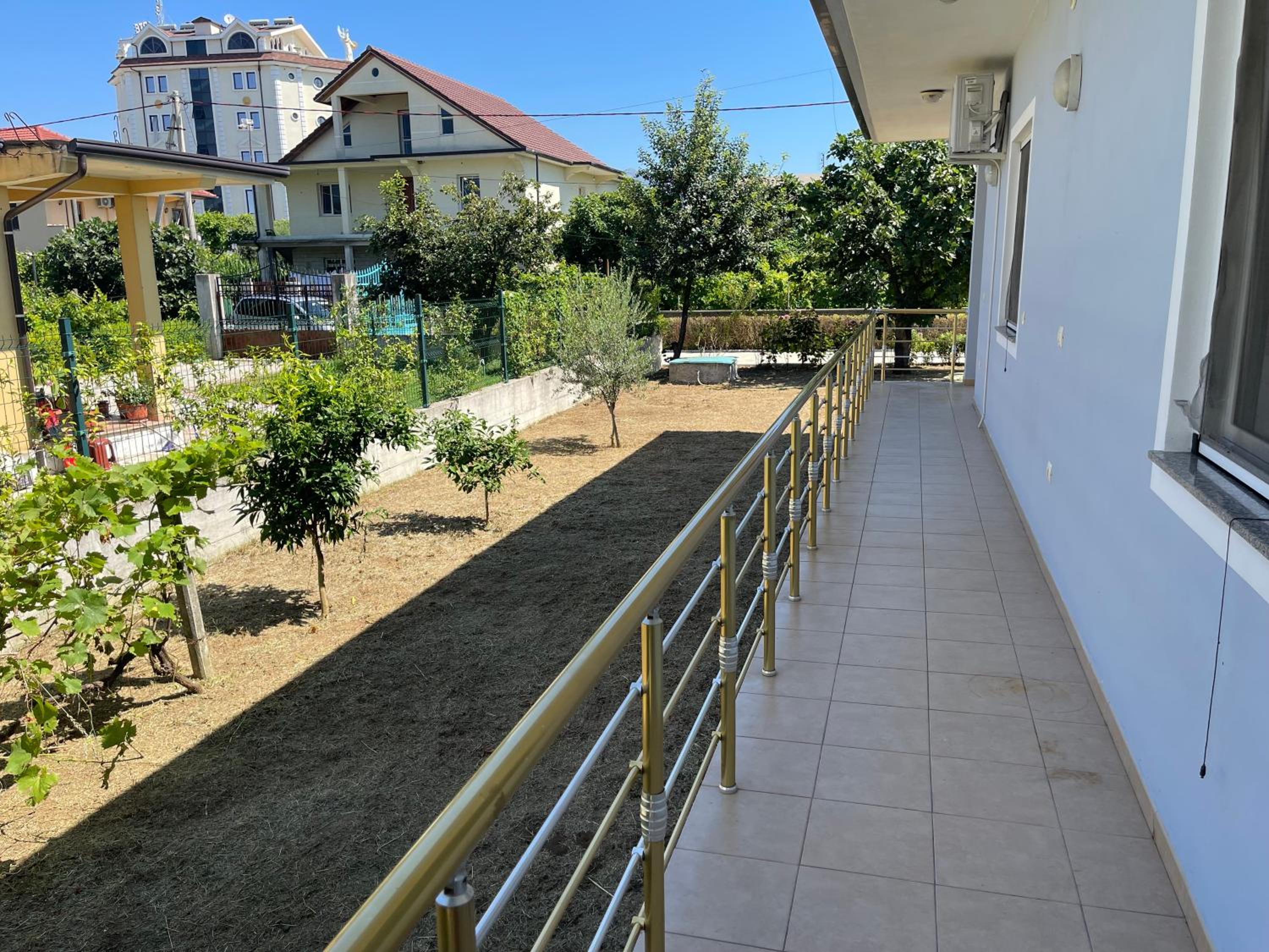SHTEPIA E ADIT