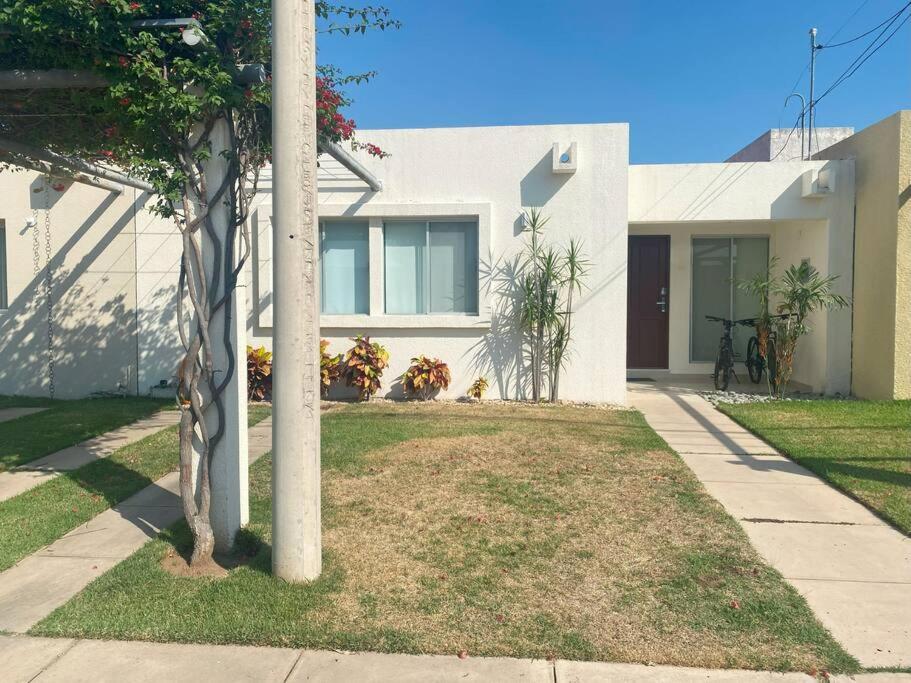 Hermosa casa en cond. privado