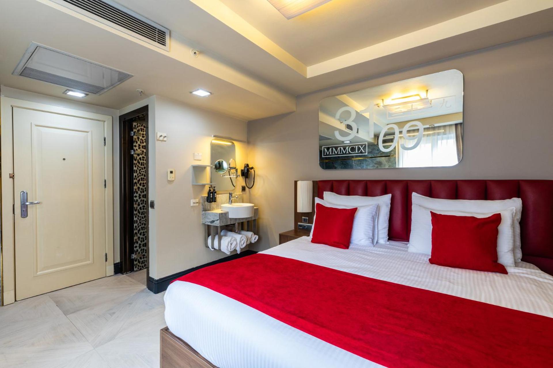 Ramada By Wyndham Istanbul Pera Taksim - Image 130