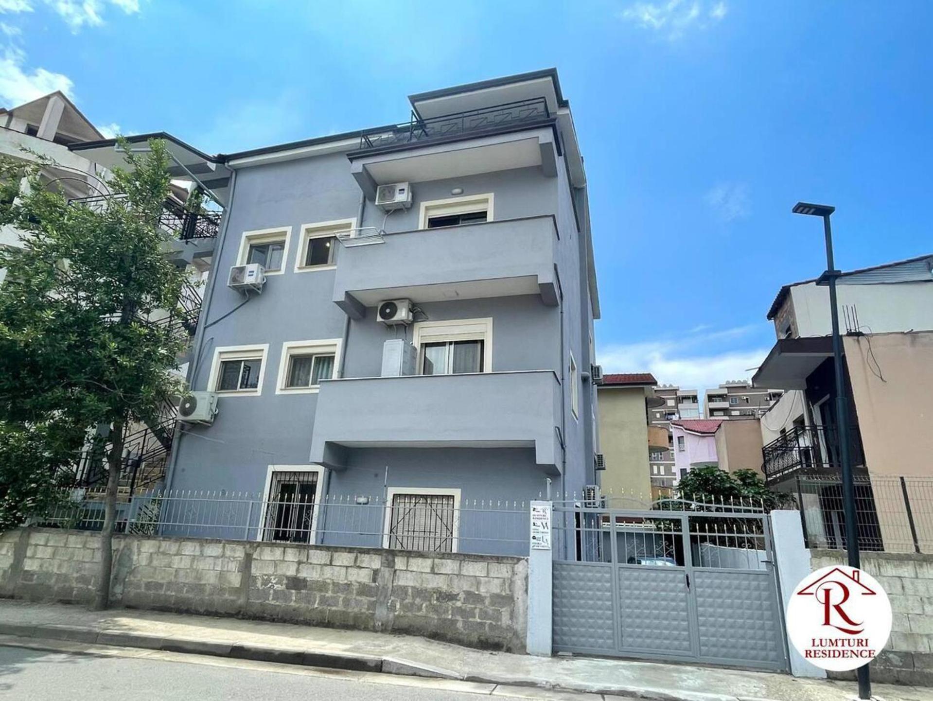 1 Bed Apartment Sleeps 2 with Tv WiFi & Parking