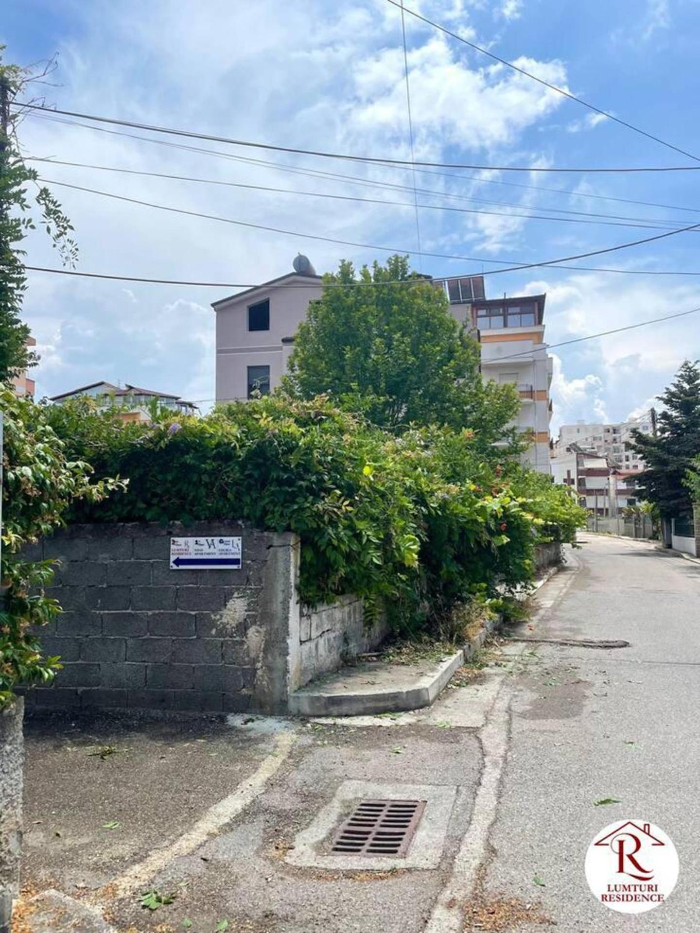 1 Bed Apartment Sleeps 2 with Tv WiFi & Parking