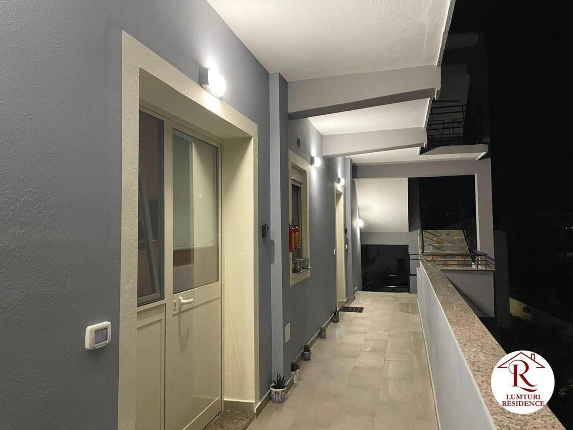 1 Bed Apartment Sleeps 2 with Tv WiFi & Parking