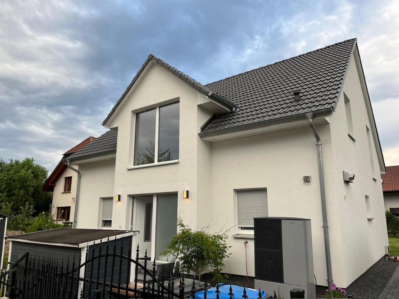 Hochwertiges Haus mit Garten mit guter Anbindung