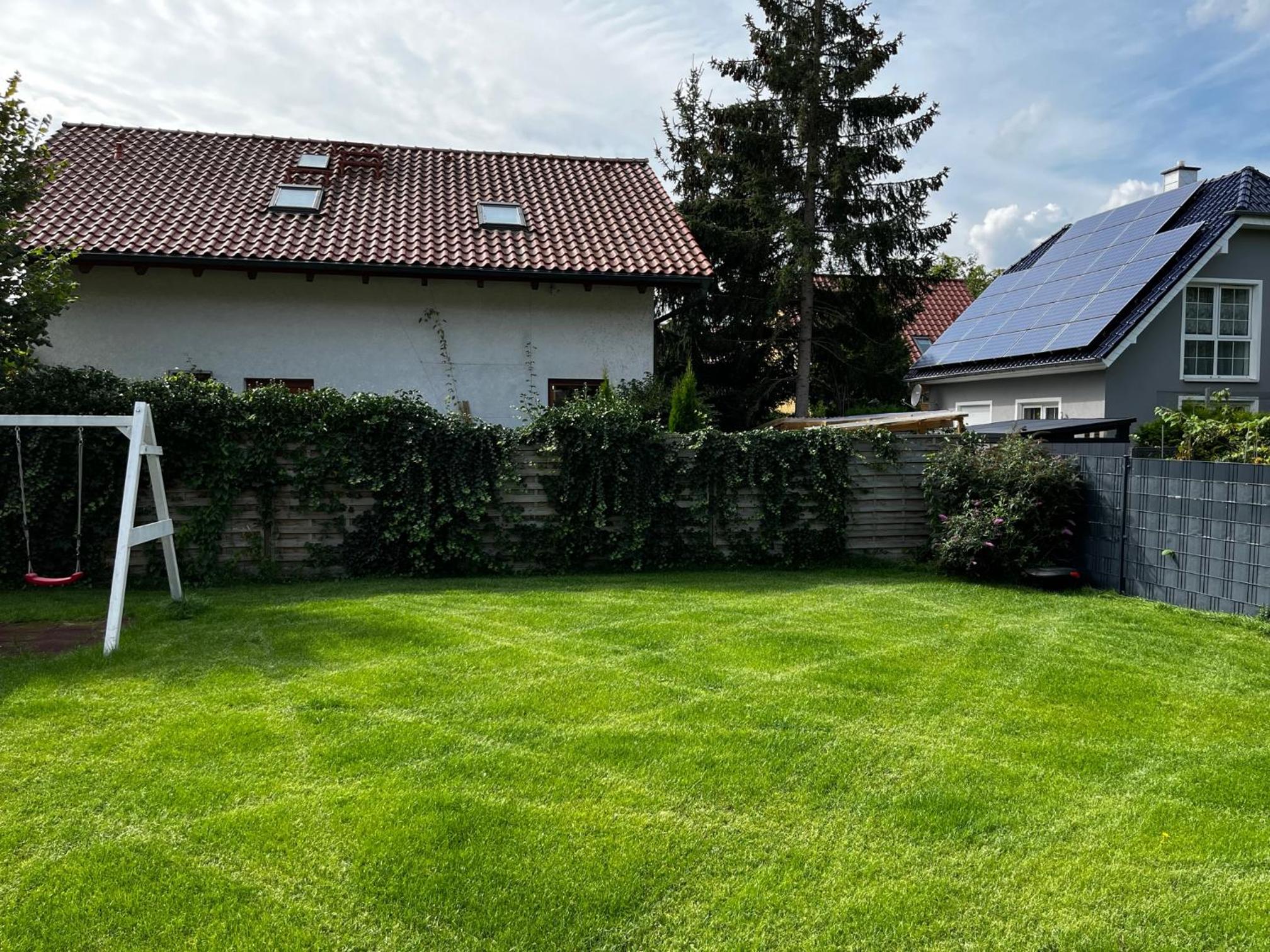Hochwertiges Haus mit Garten mit guter Anbindung