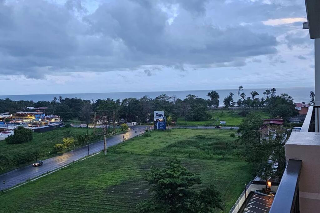 Jaco Bay Condo with Great Views!