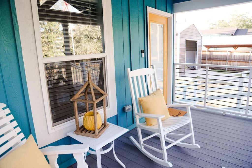 The Little Getaway-Sleeps 4, Firepit, Pet friendly view 3