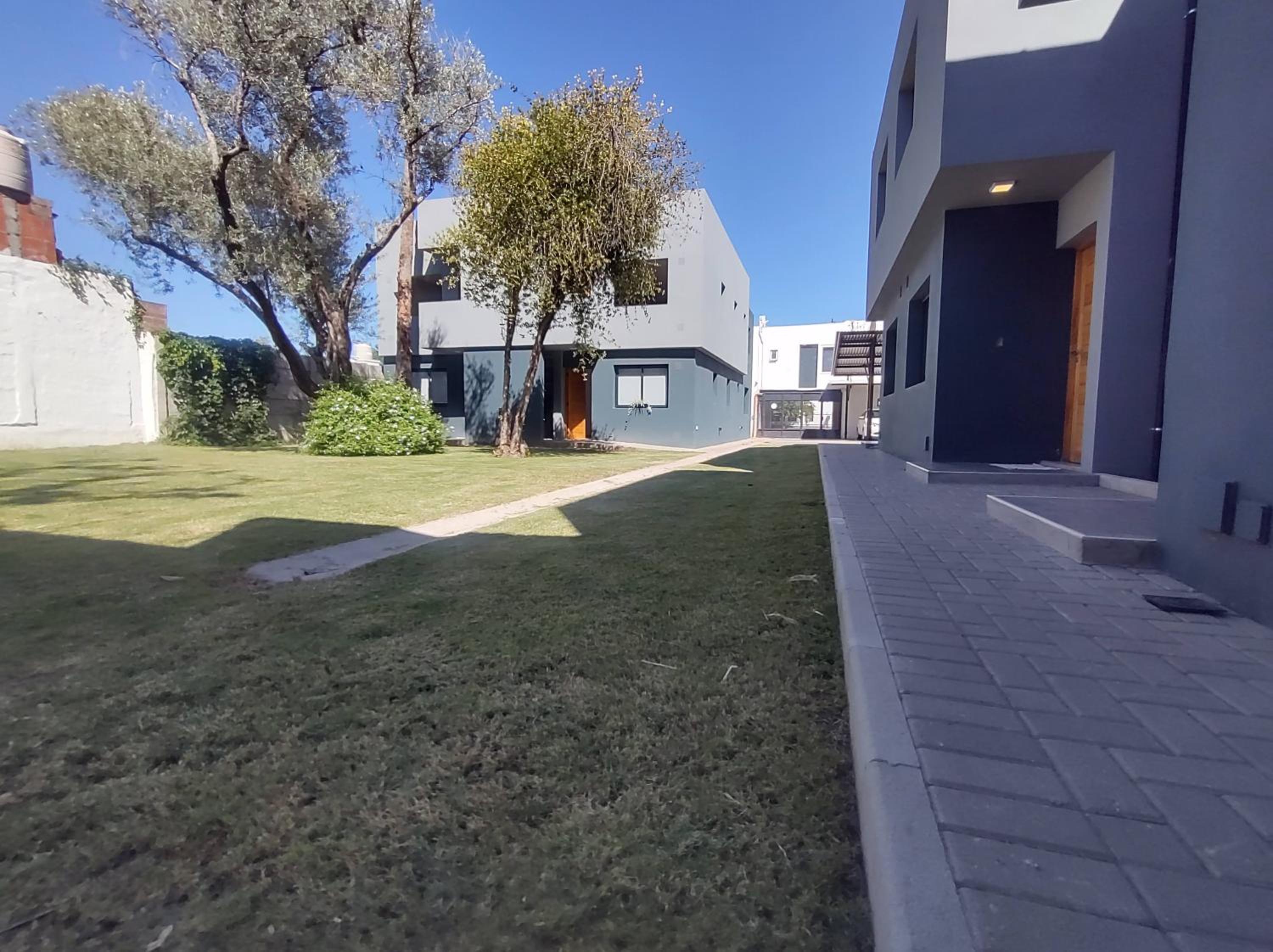 Complejo Claret, Departamentos a metros de Sanatorio Allende y Hospital Privado Cerro