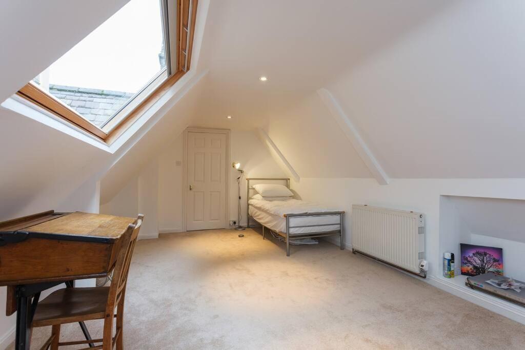 New Forest Luxury Manor House, New Forest and River Stour