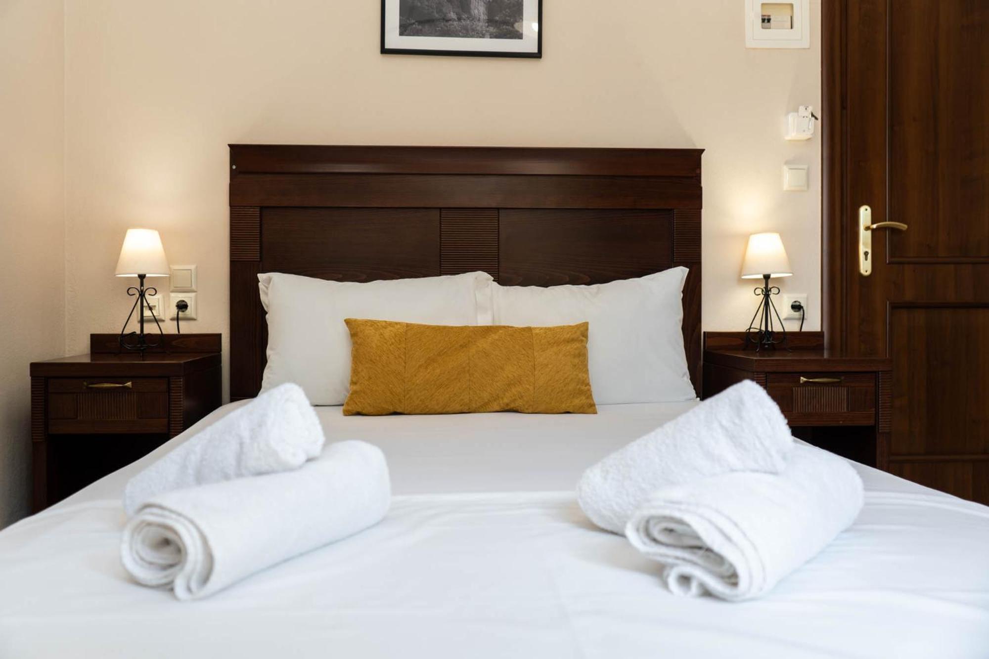 Spilaio at Meteora - Property Image 1