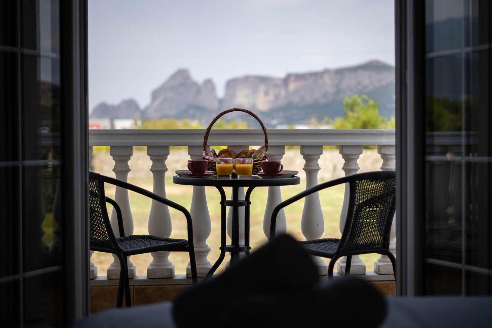 Spilaio at Meteora - Property Image 21