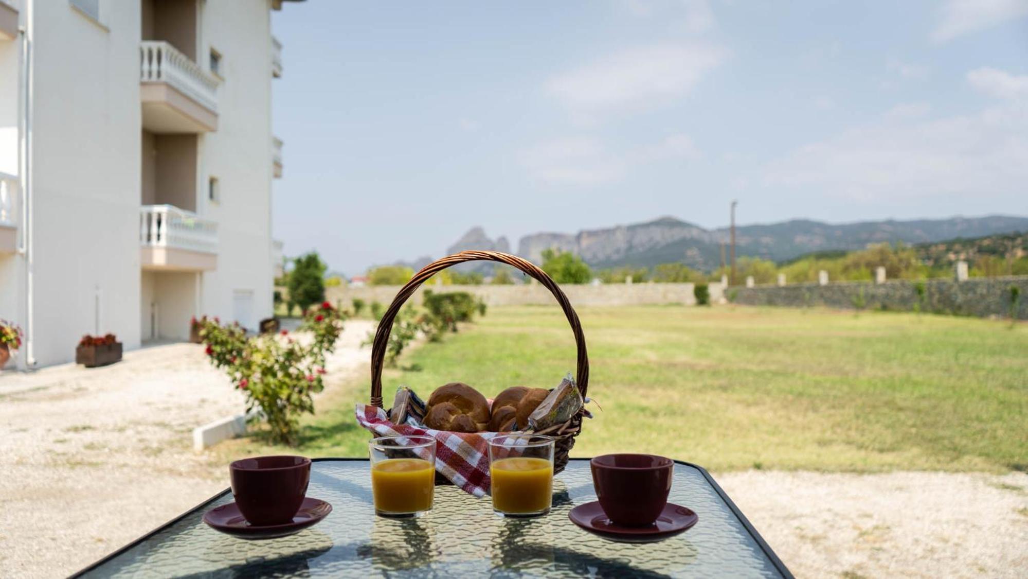 Spilaio at Meteora - Property Image 45