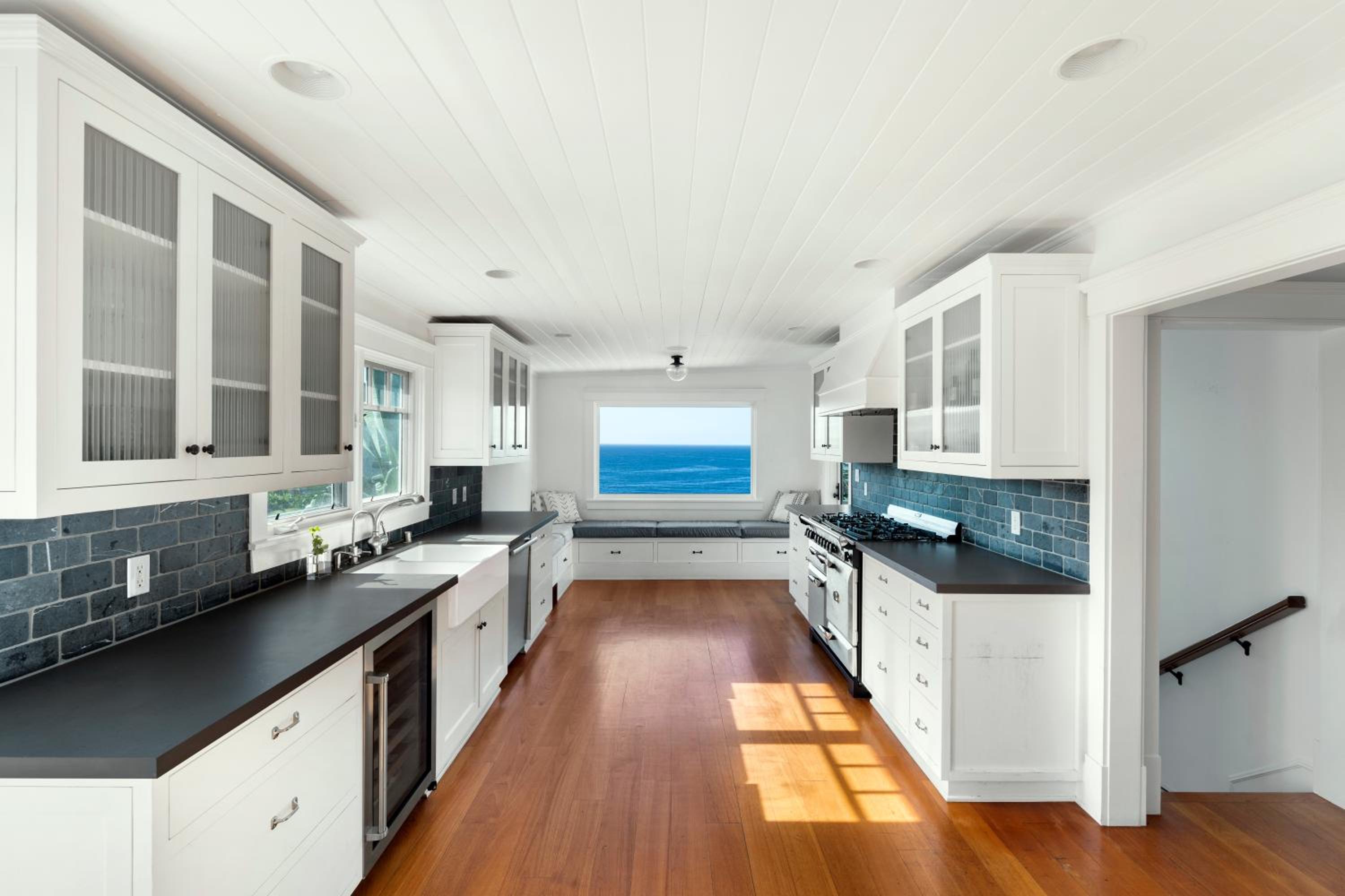 30 PCT OFF Limited Time! Ocean Escape Malibu with Pool, Walk to Beach and Hiking - Property Image 2