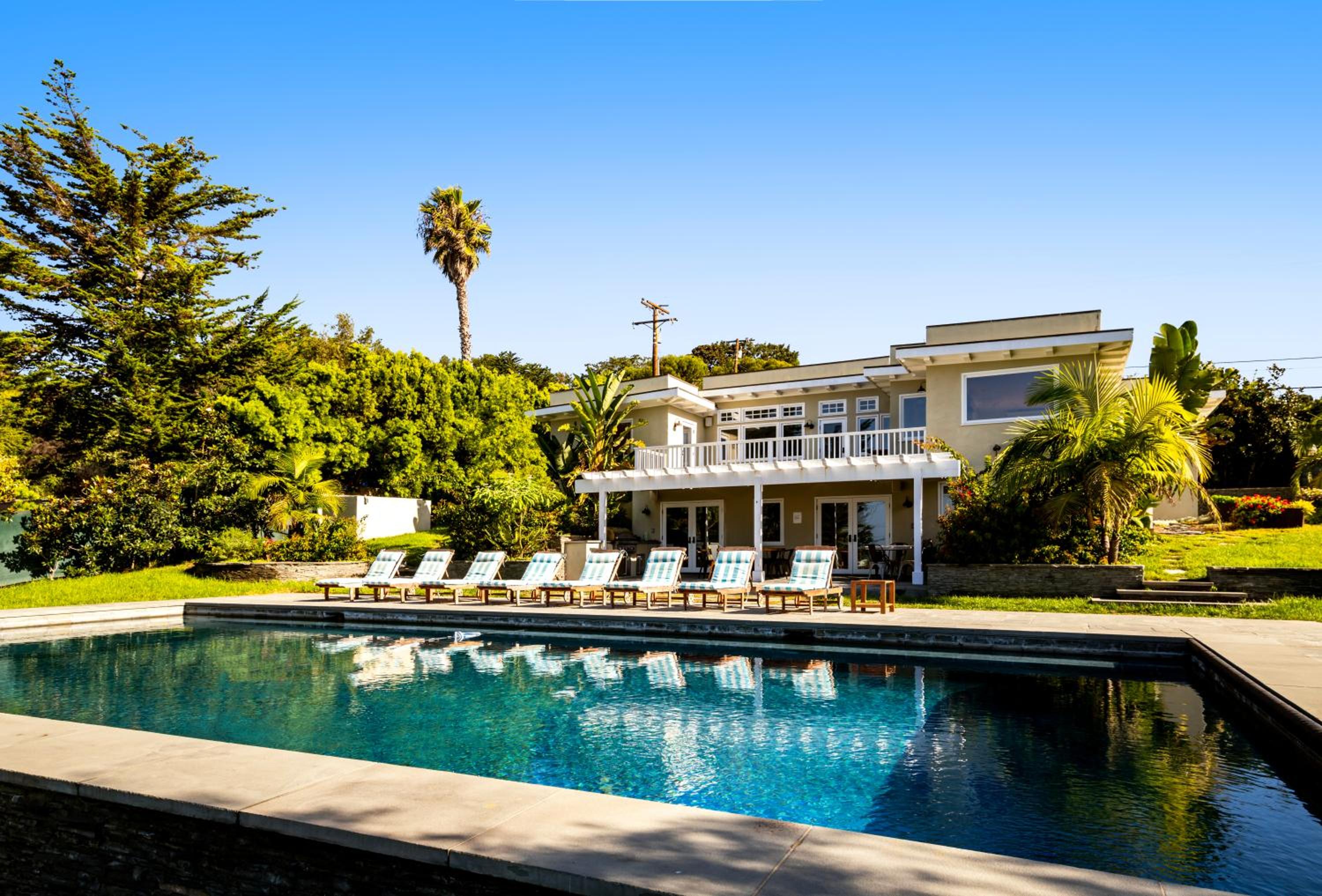 30 PCT OFF Limited Time! Ocean Escape Malibu with Pool, Walk to Beach and Hiking - Property Image 6