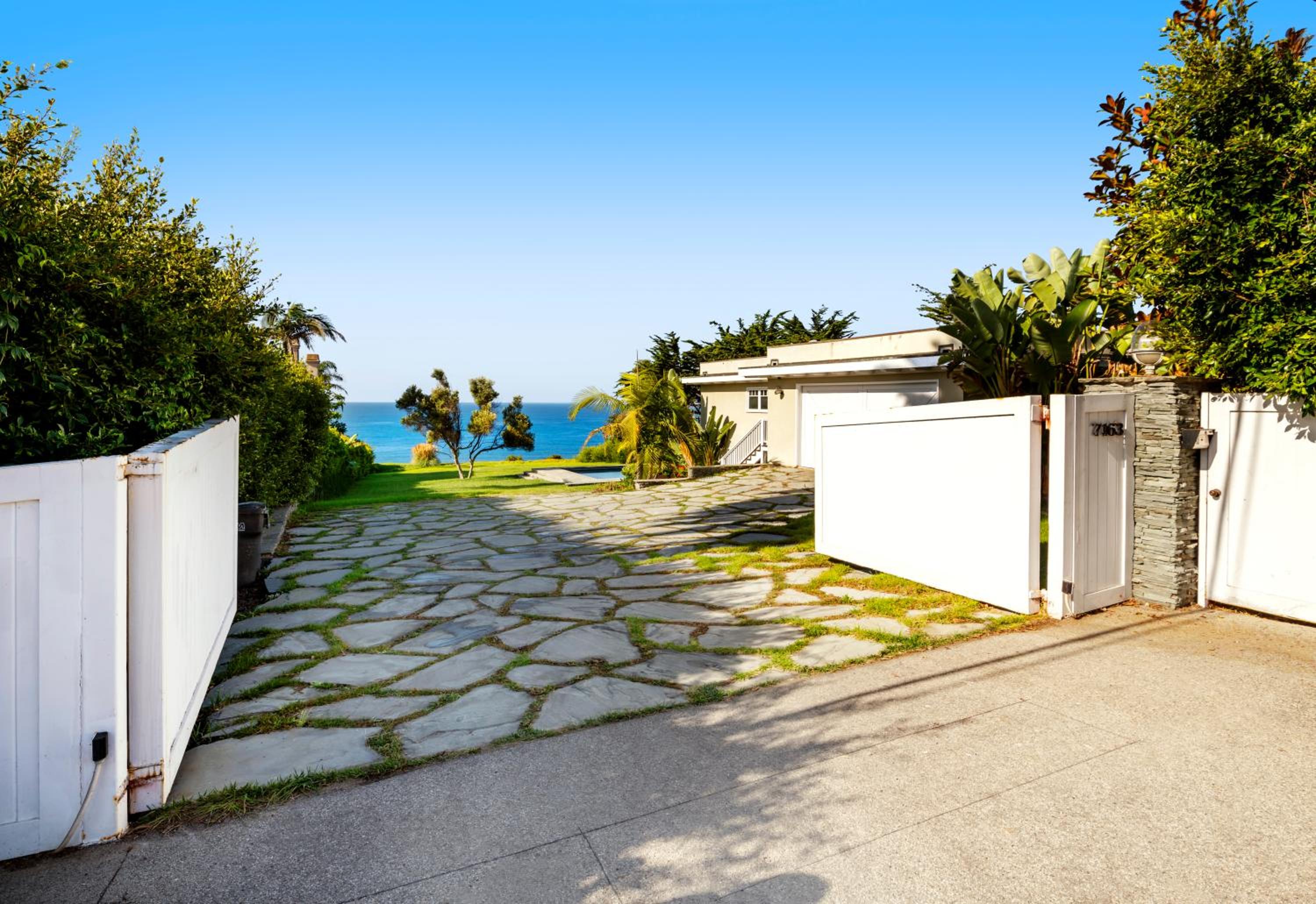 30 PCT OFF Limited Time! Ocean Escape Malibu with Pool, Walk to Beach and Hiking - Property Image 35