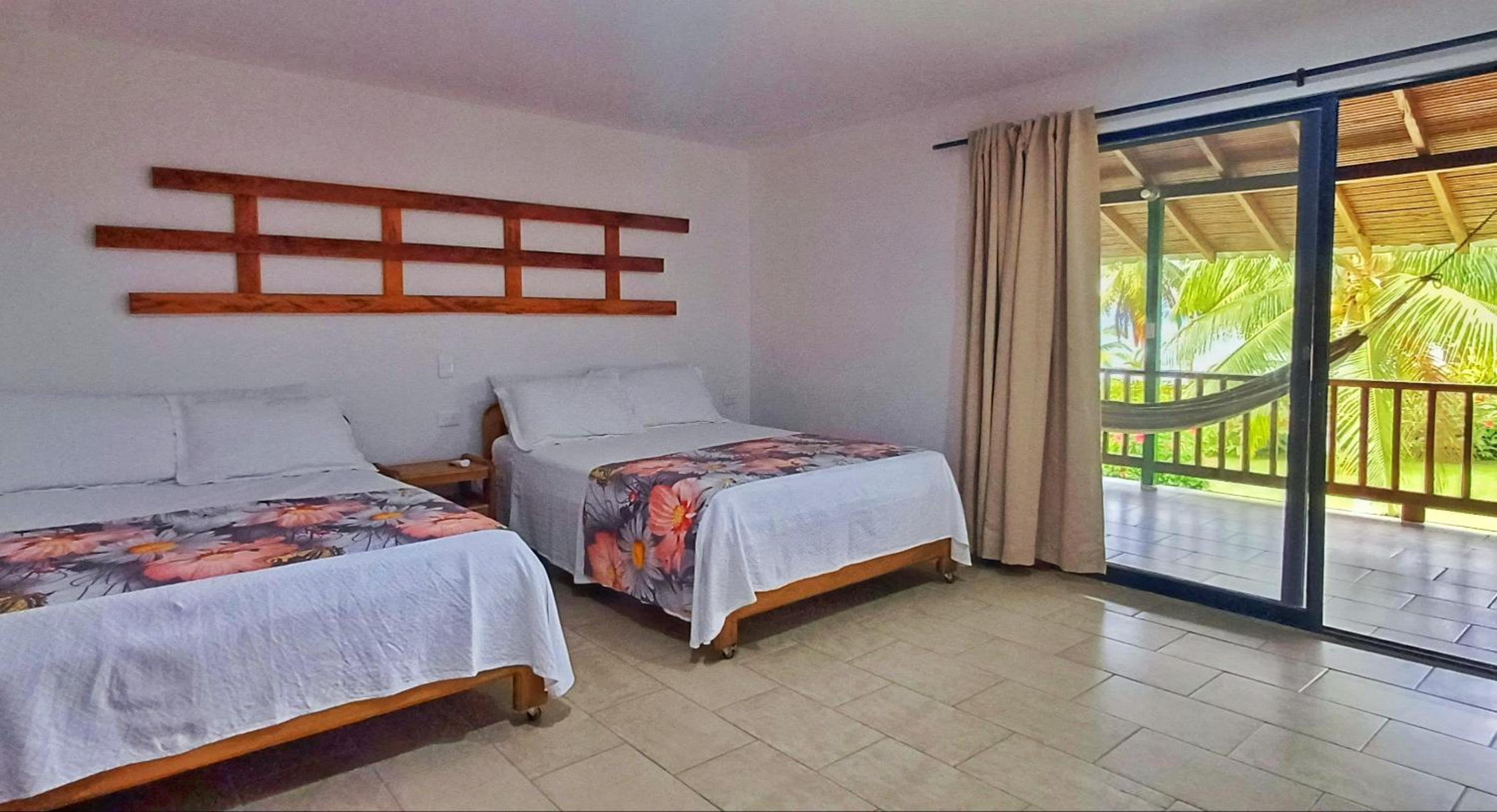 Playa de Oro Lodge