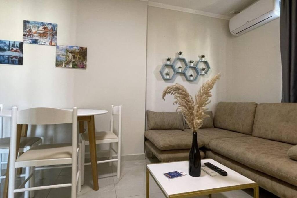 Central Apartment M. Shyri str.1