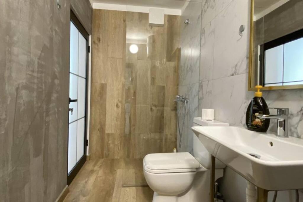 Central Apartment M. Shyri str.1